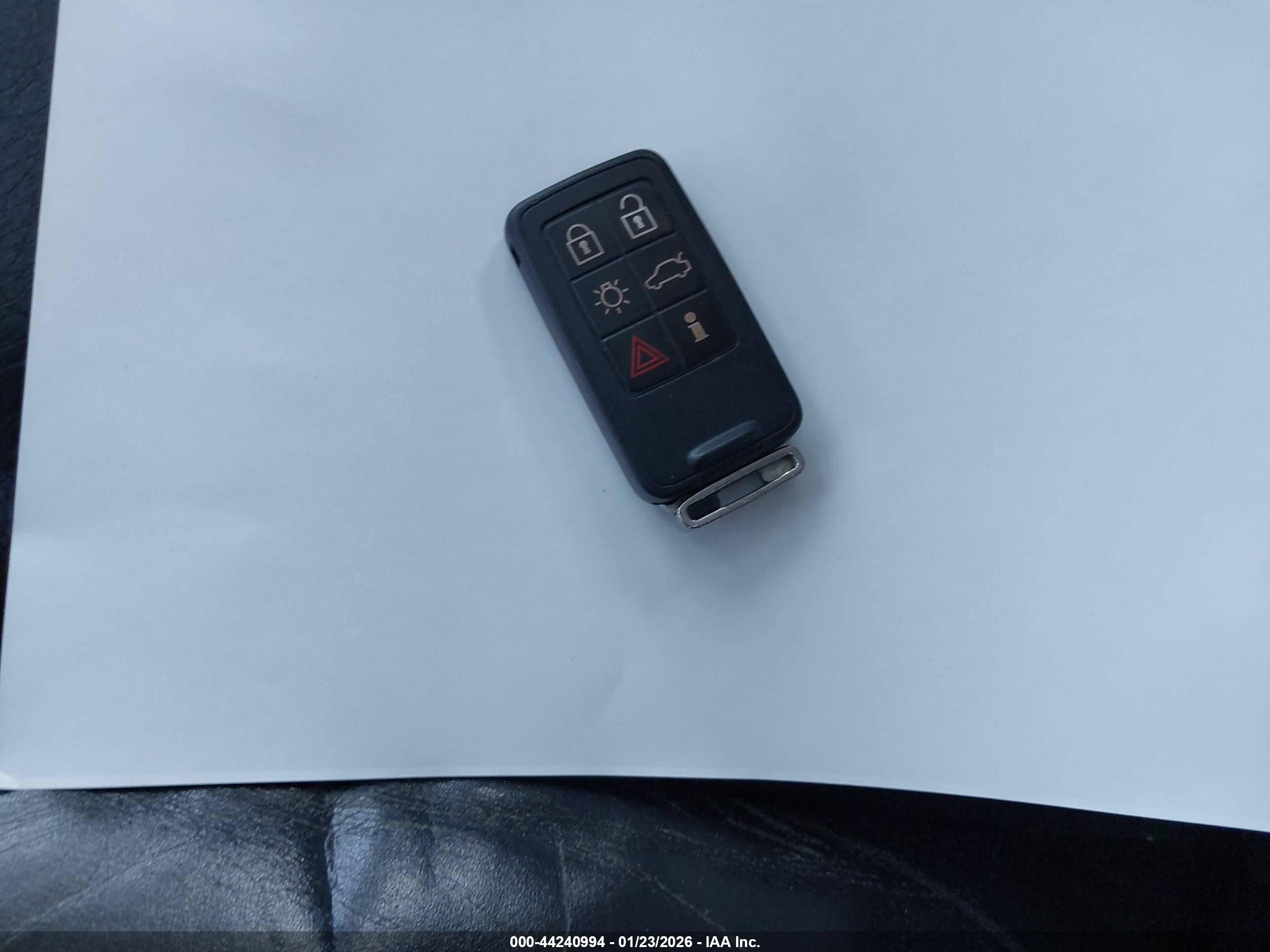 VOLVO S80 image 11