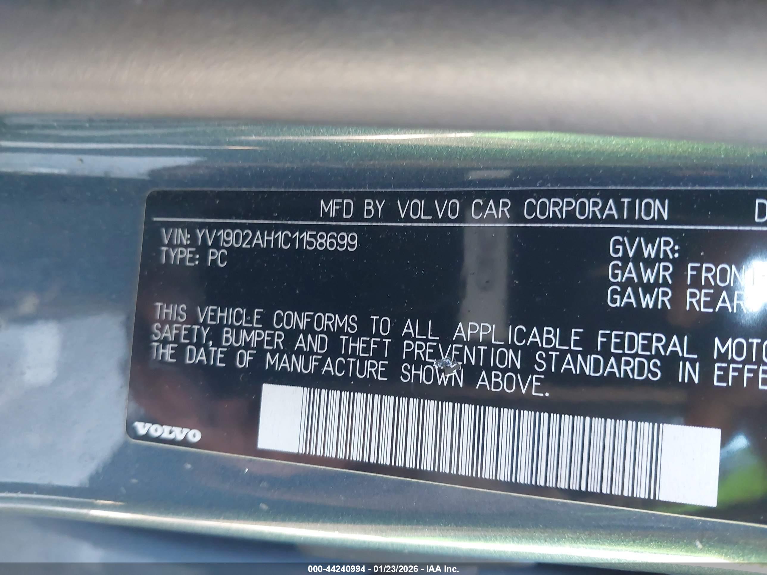 VOLVO S80 image 9