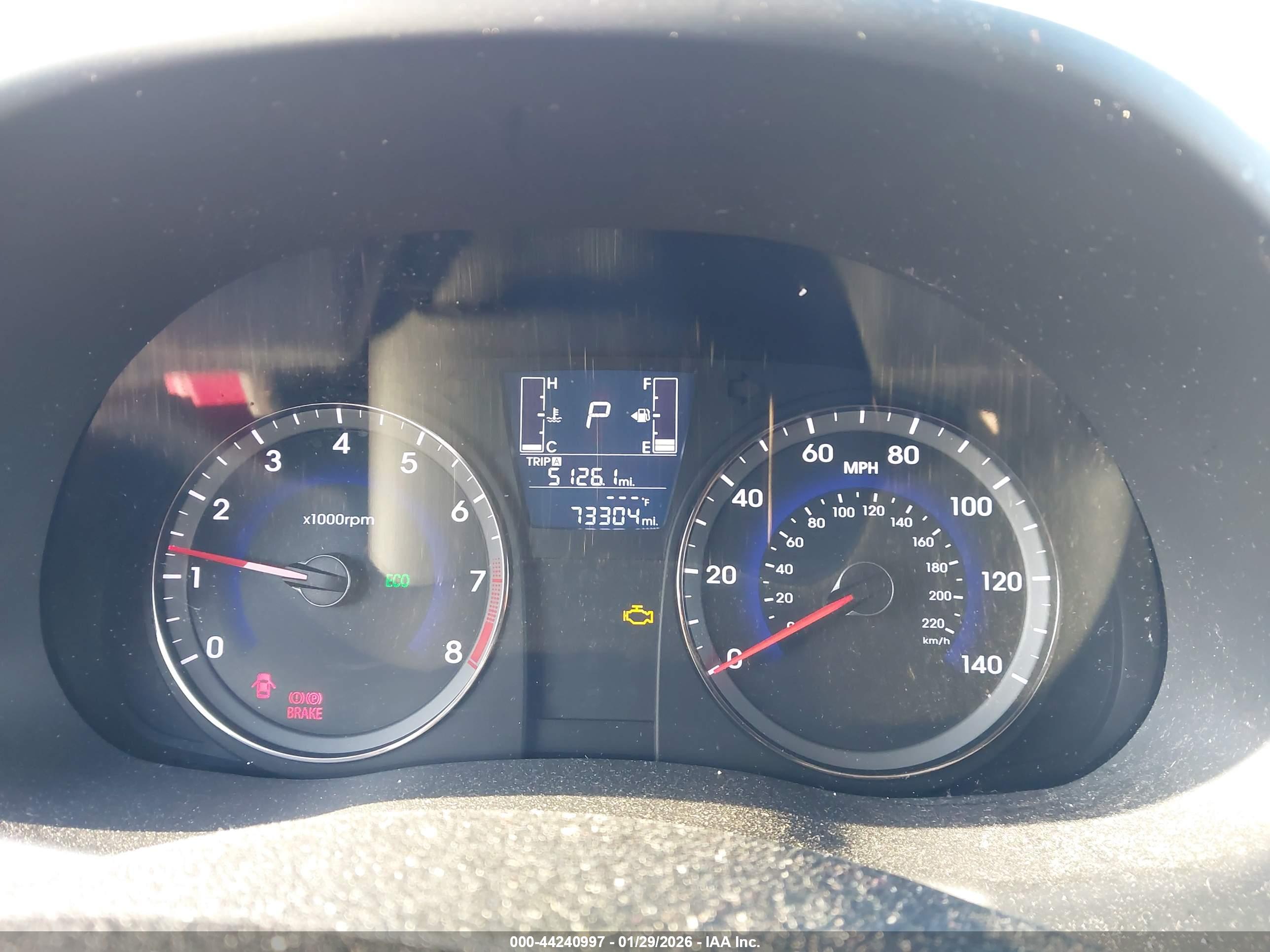HYUNDAI ACCENT image 7