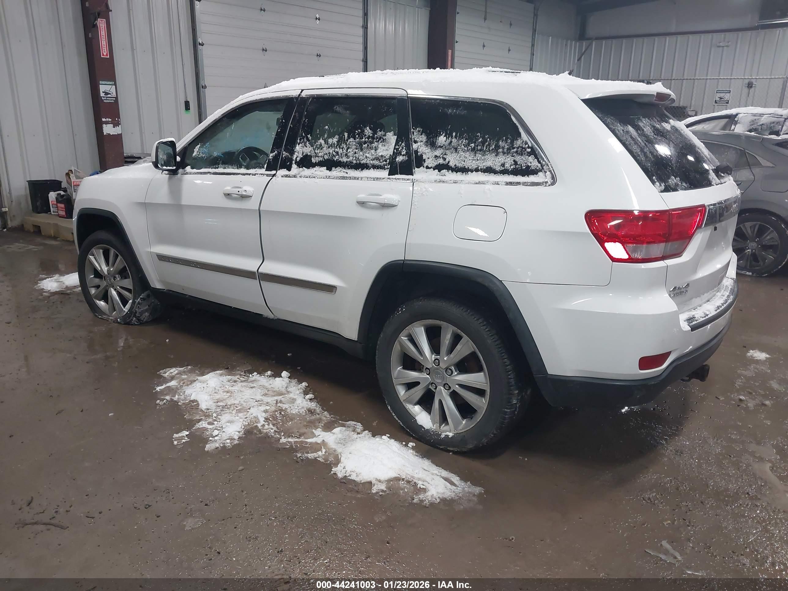 JEEP GRAND image 3
