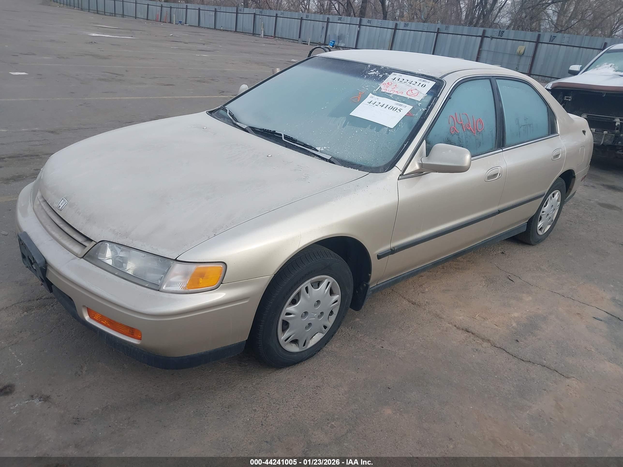 HONDA ACCORD image 2