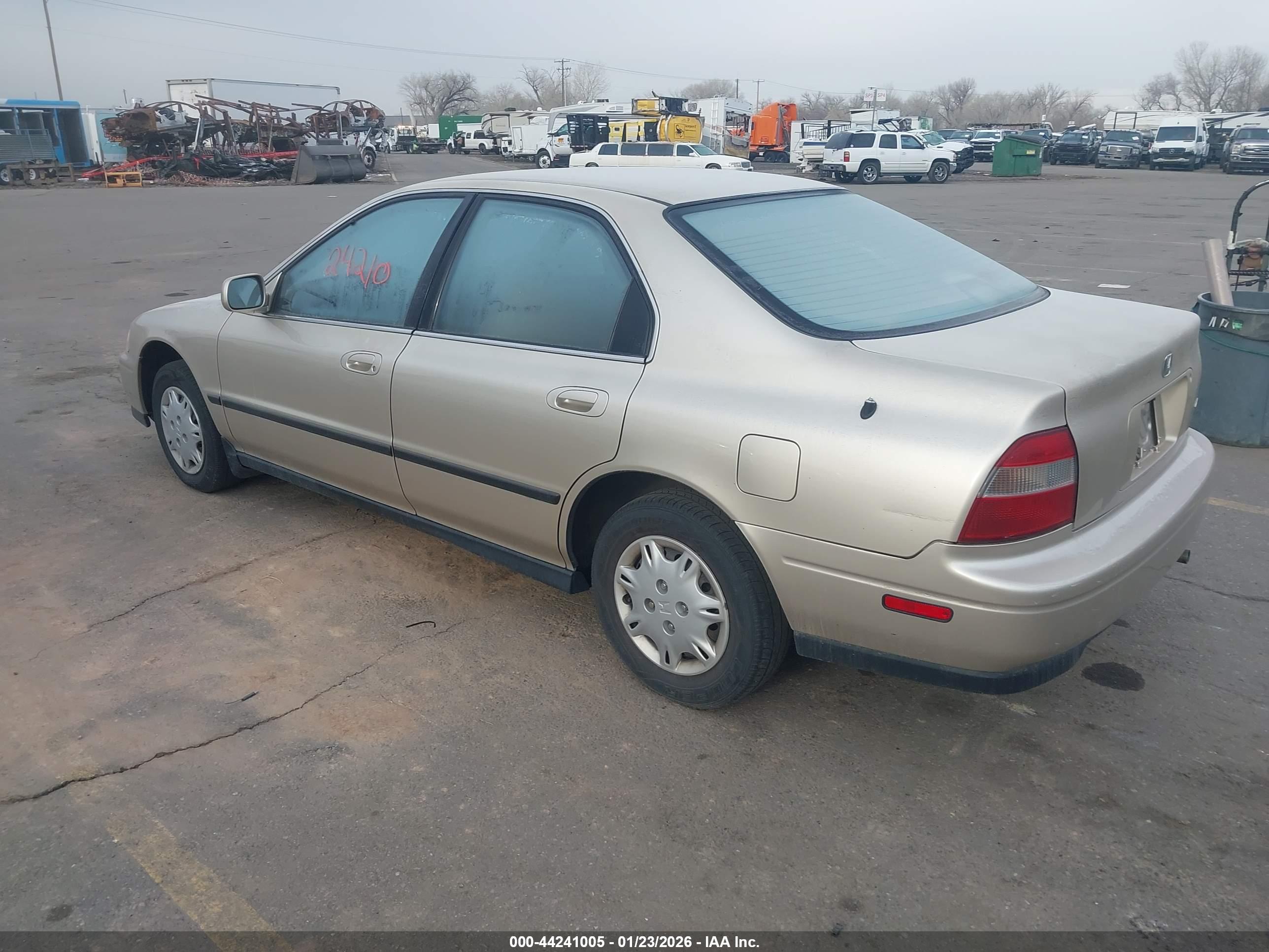 HONDA ACCORD image 3