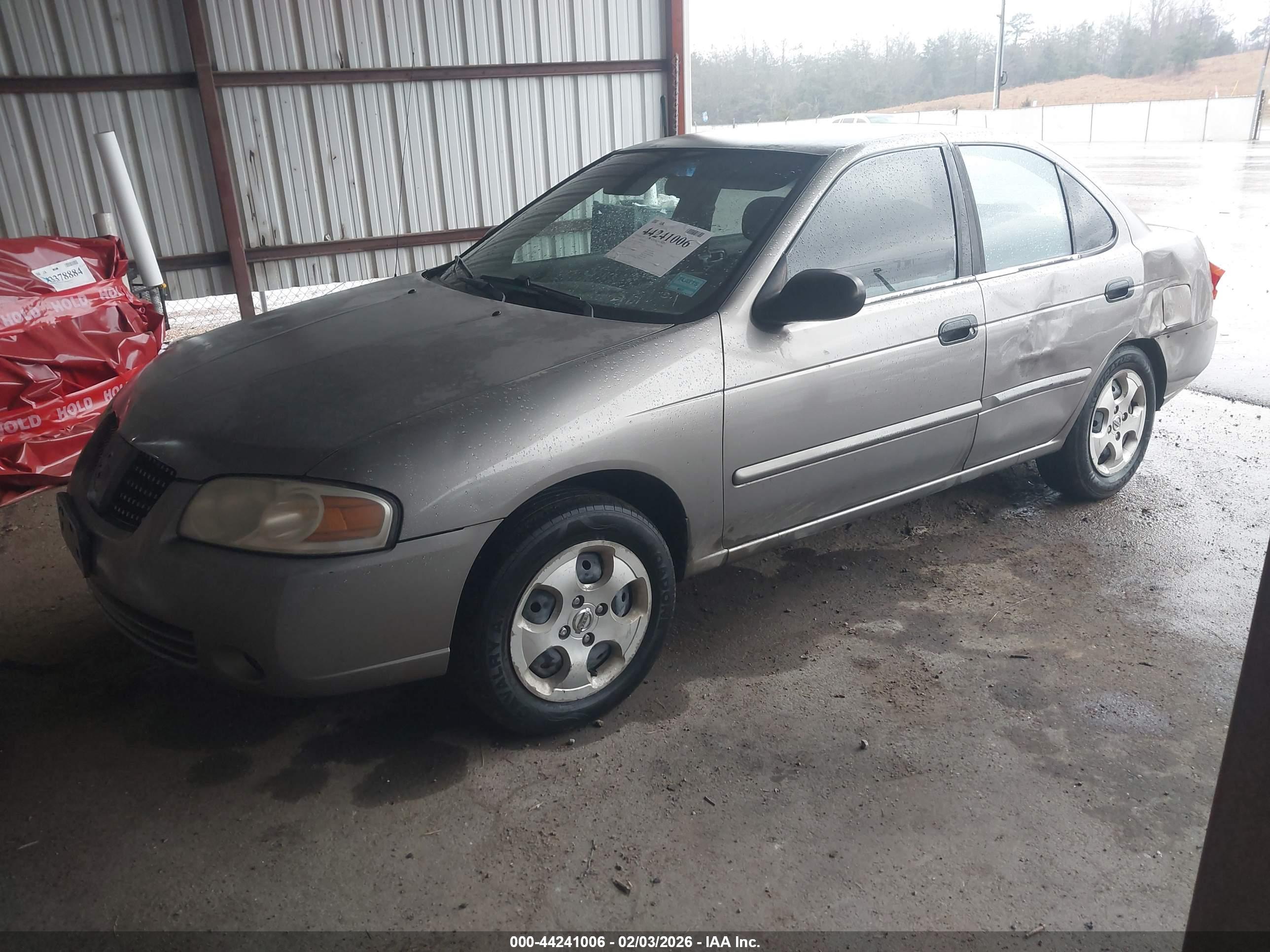 NISSAN SENTRA image 2