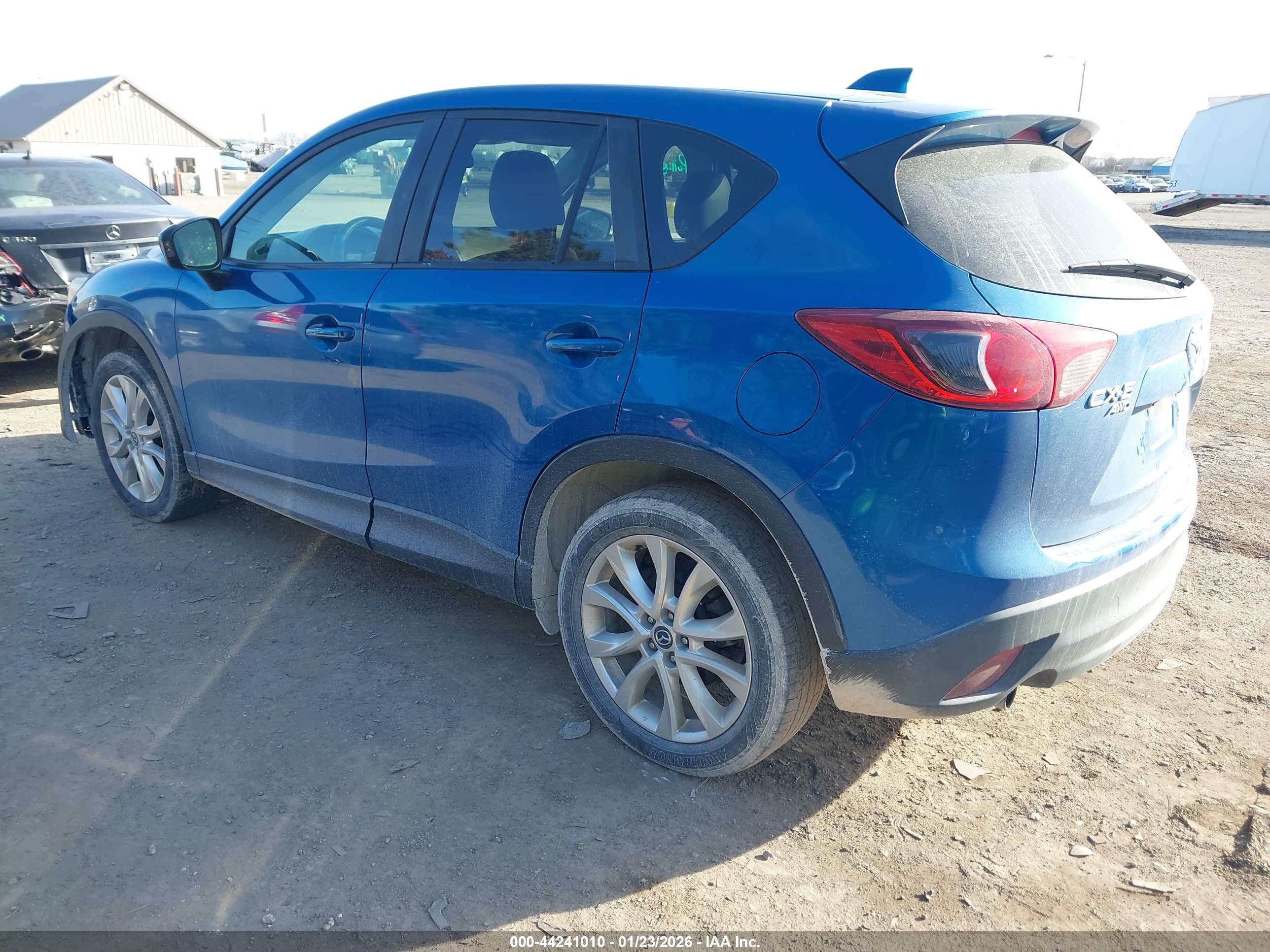 MAZDA CX-5 image 3