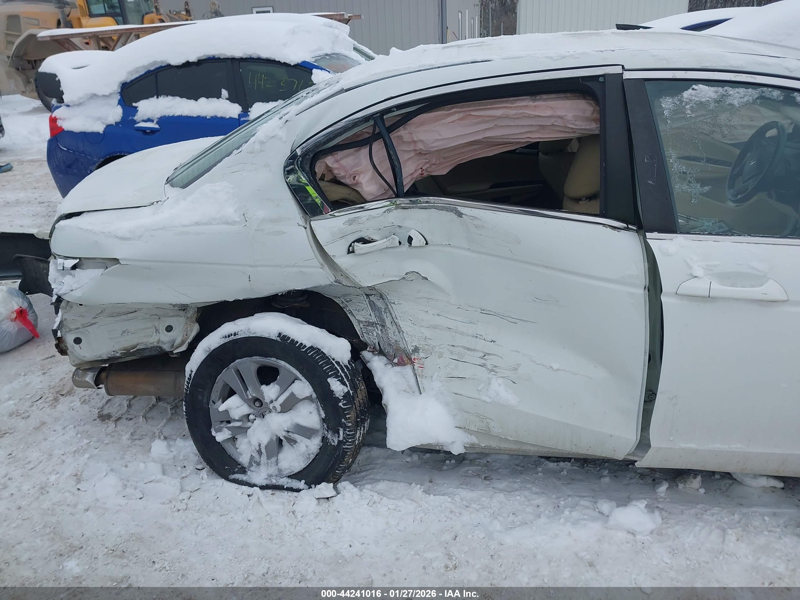 HONDA ACCORD image 6