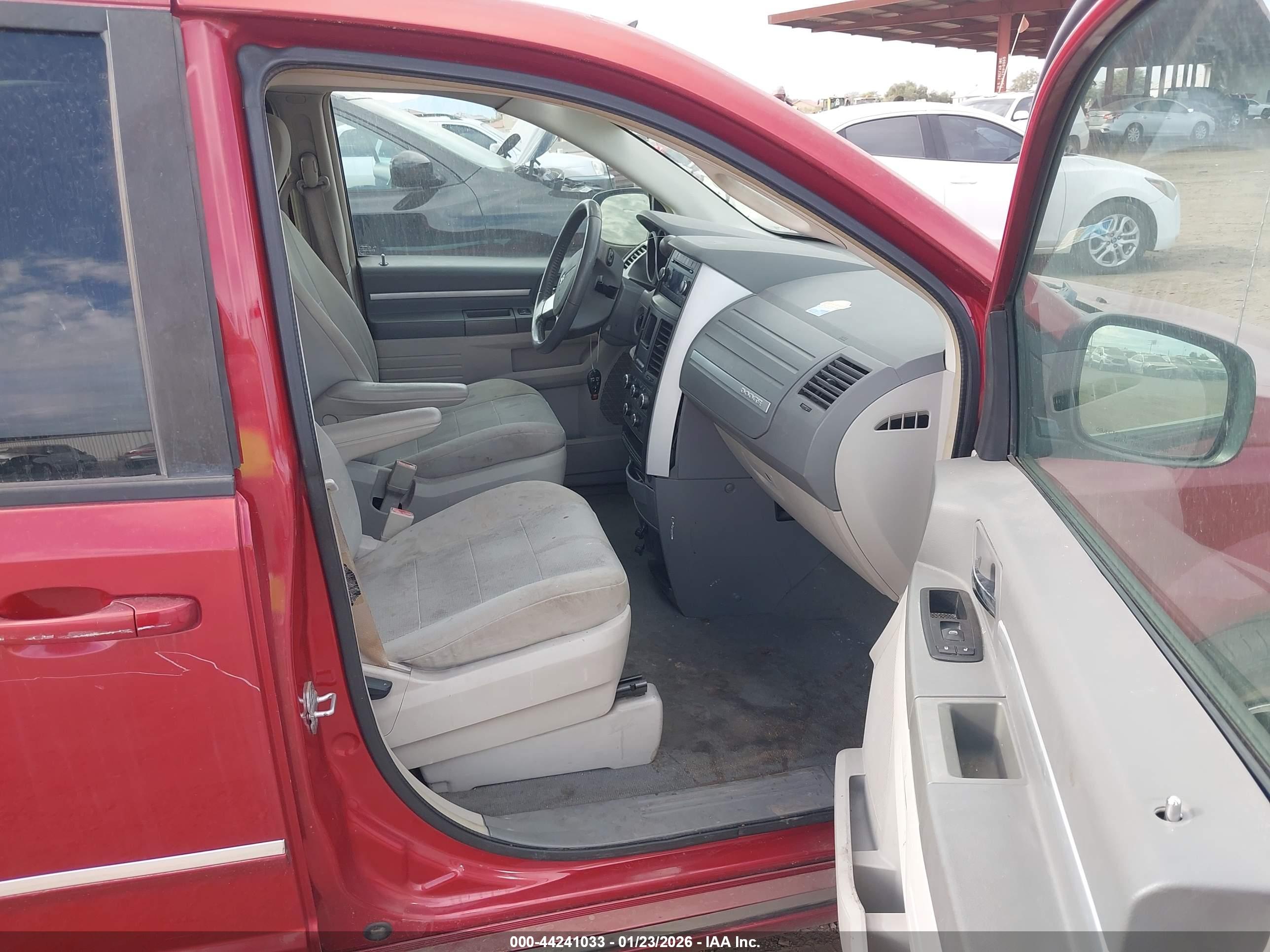DODGE GRAND image 5