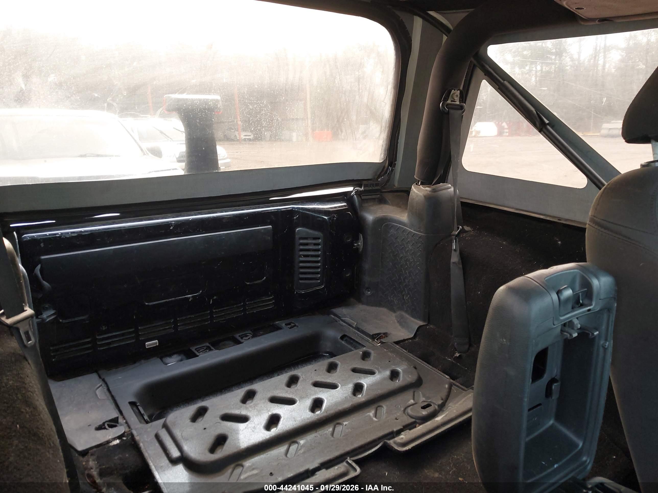 JEEP WRANGLER image 8