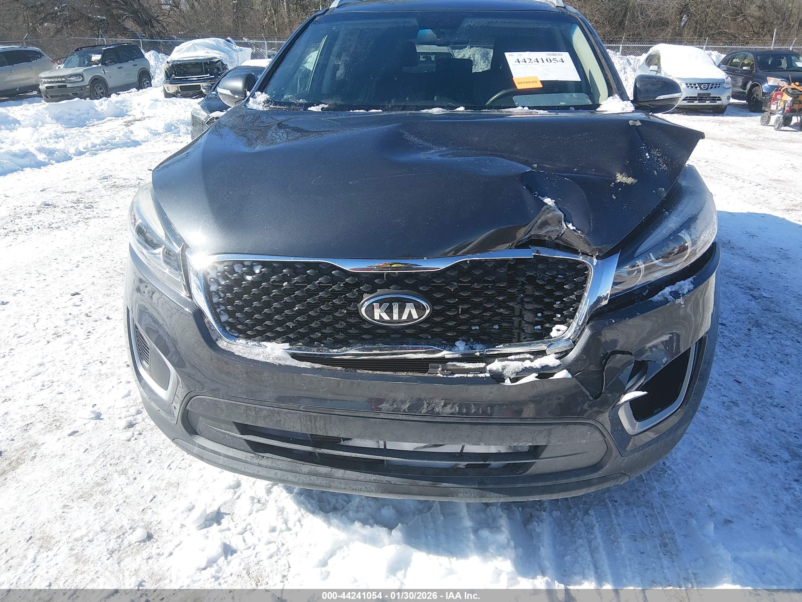KIA SORENTO image 6
