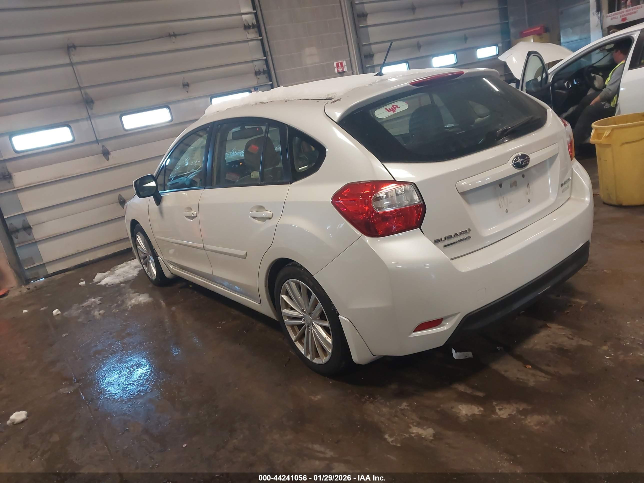 SUBARU IMPREZA image 3