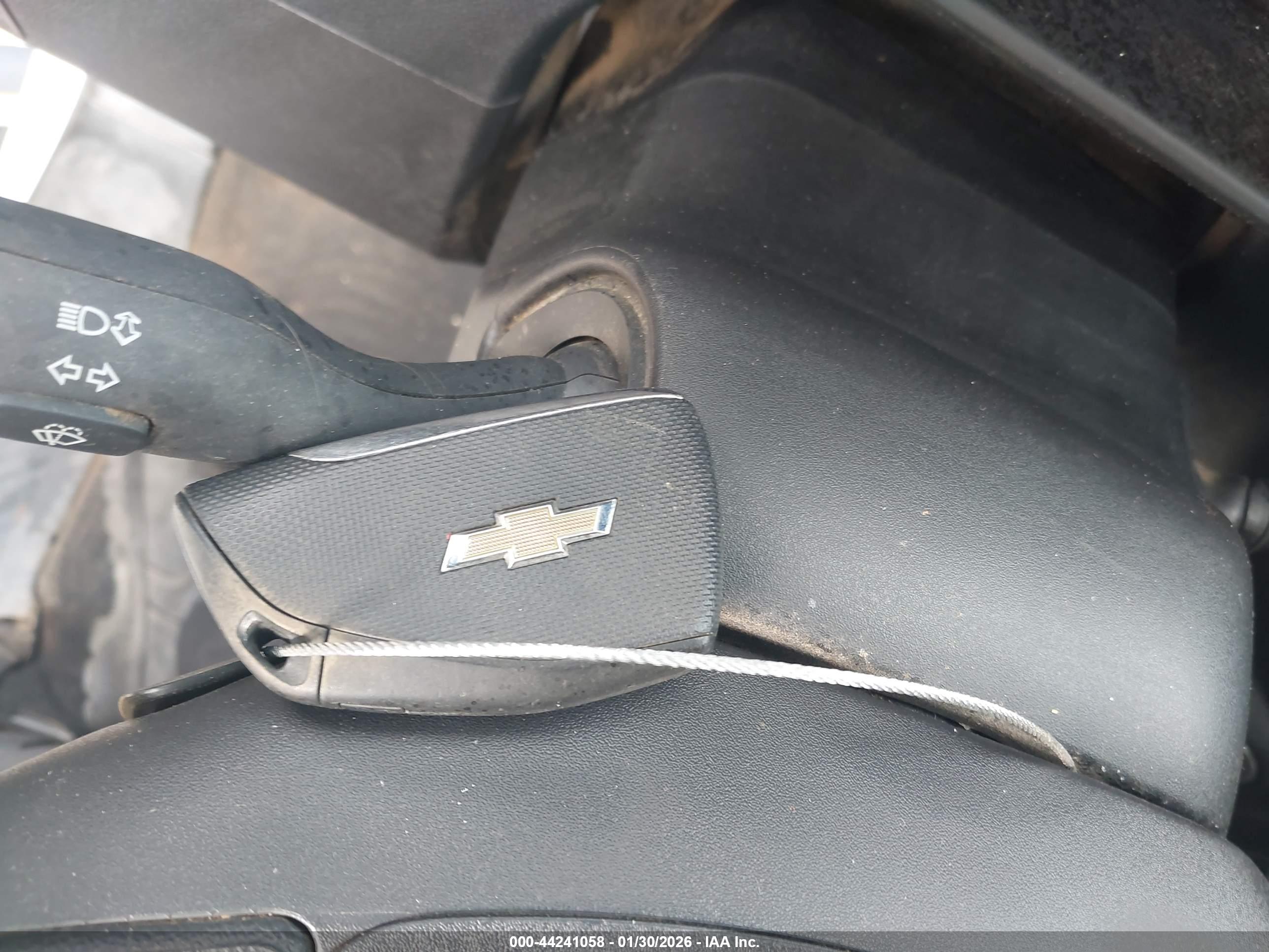CHEVROLET SILVERADO image 11