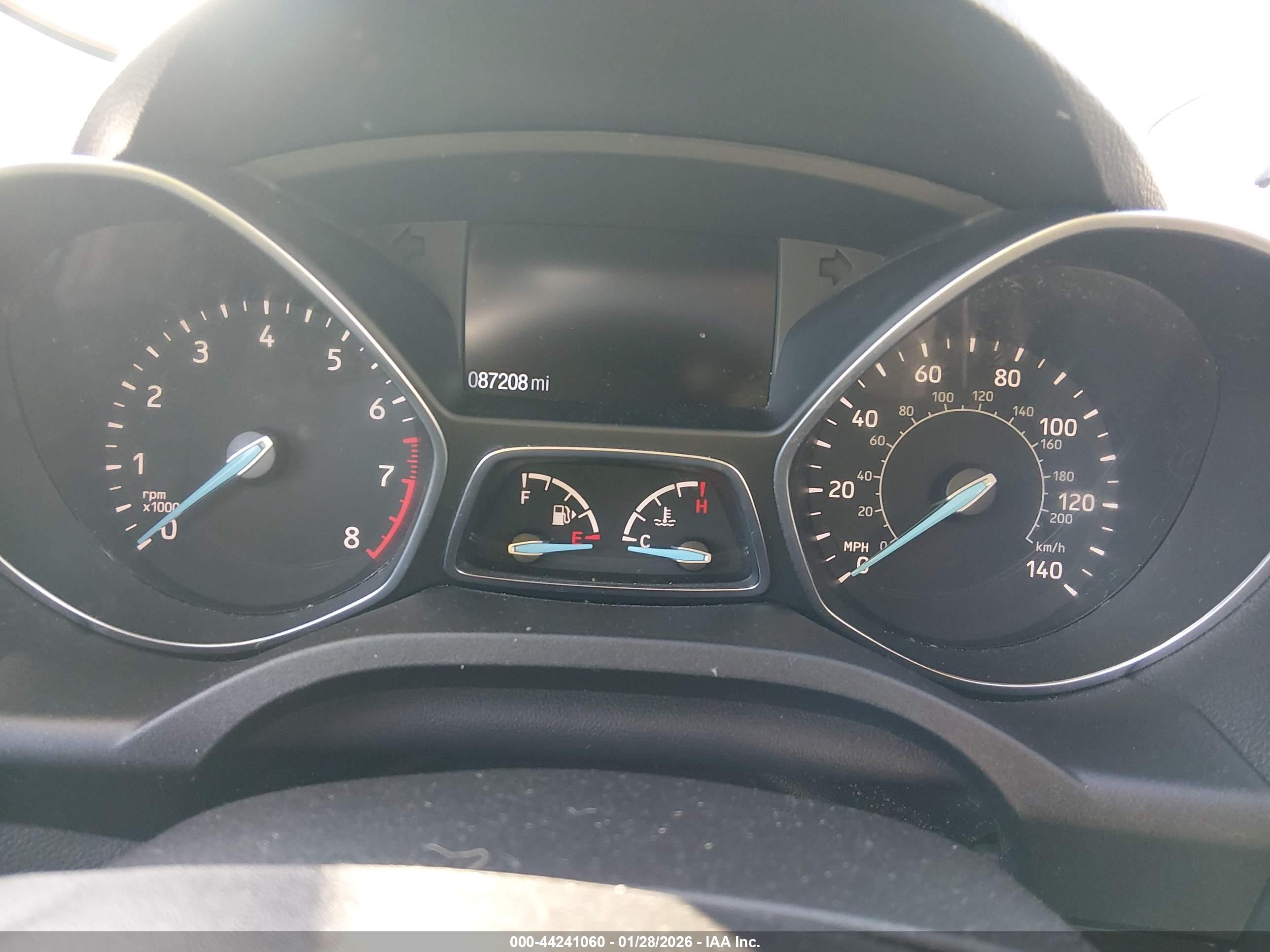FORD ESCAPE image 7