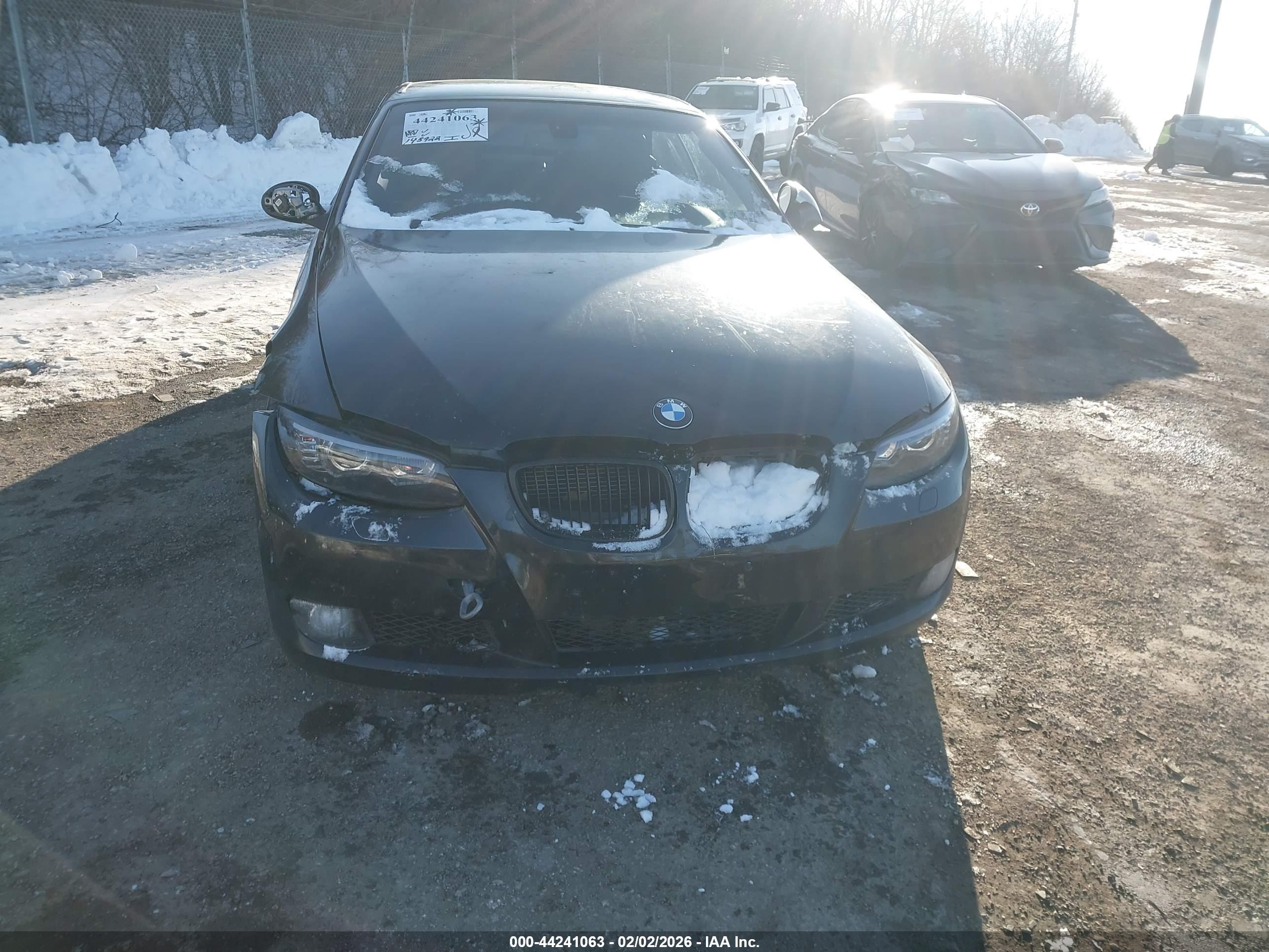 BMW 335I image 6