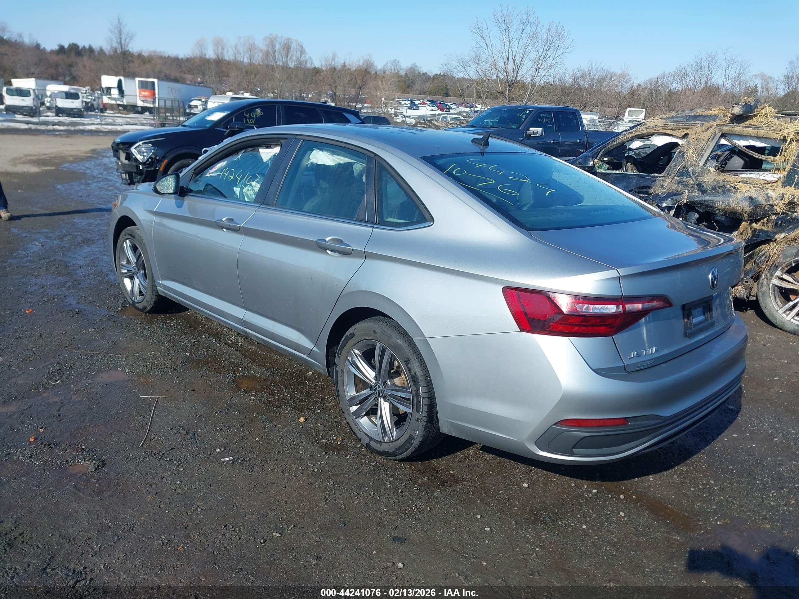 VOLKSWAGEN JETTA image 3