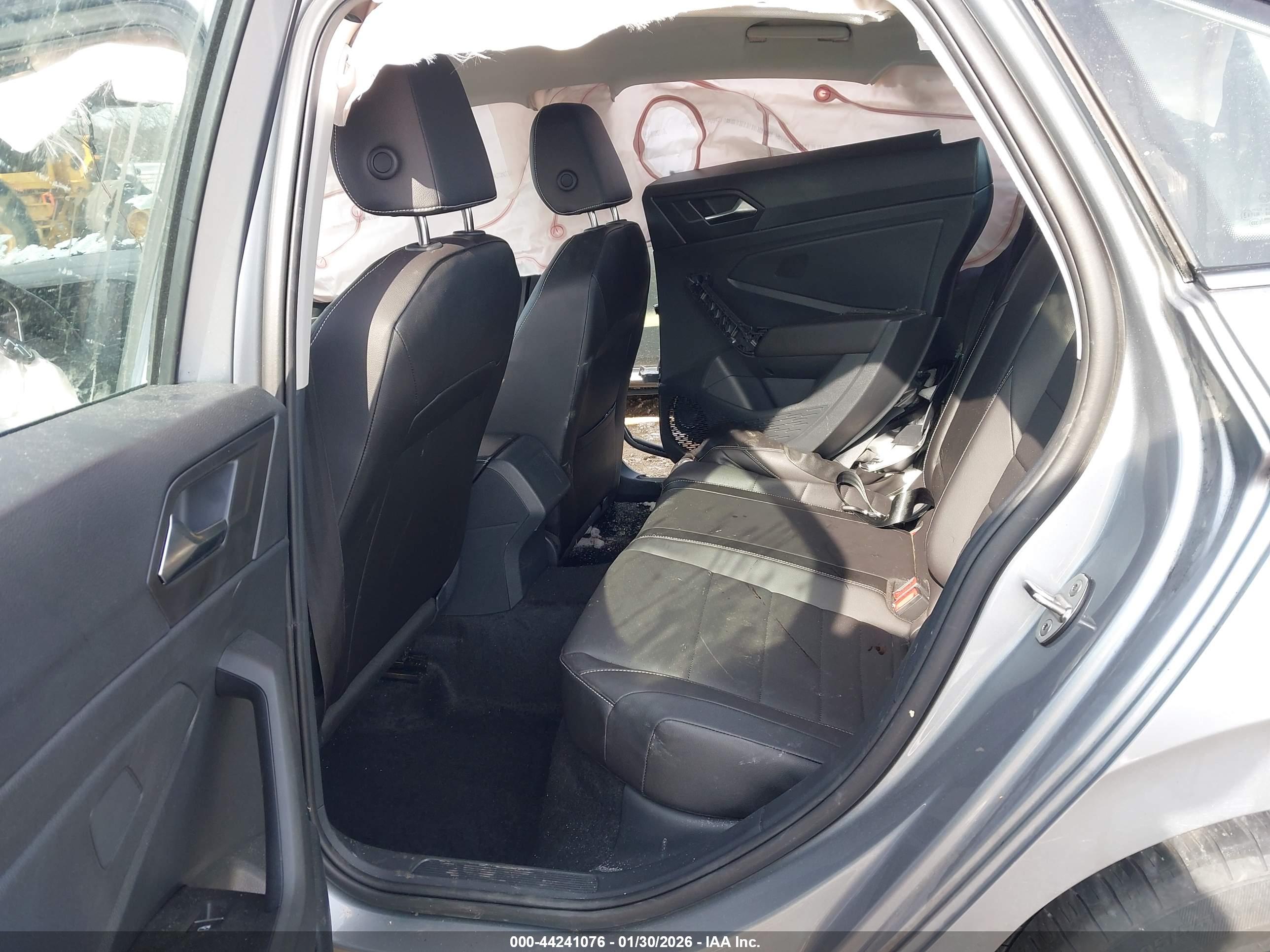 VOLKSWAGEN JETTA image 8
