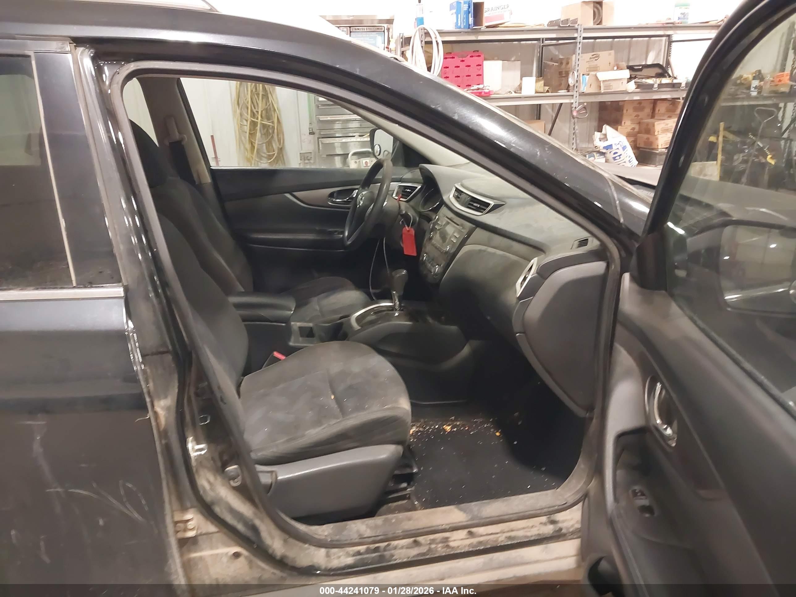 NISSAN ROGUE image 5