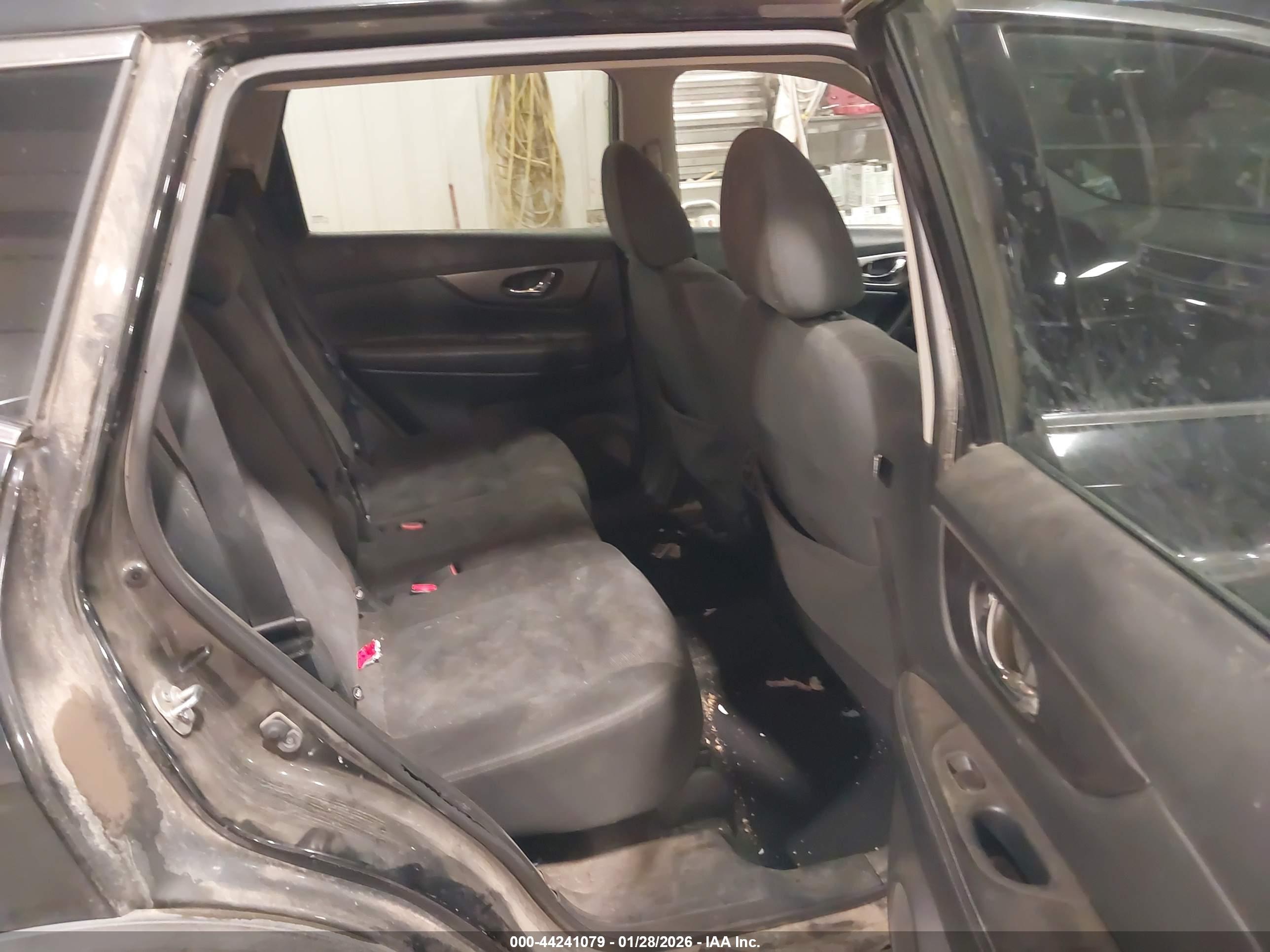 NISSAN ROGUE image 8