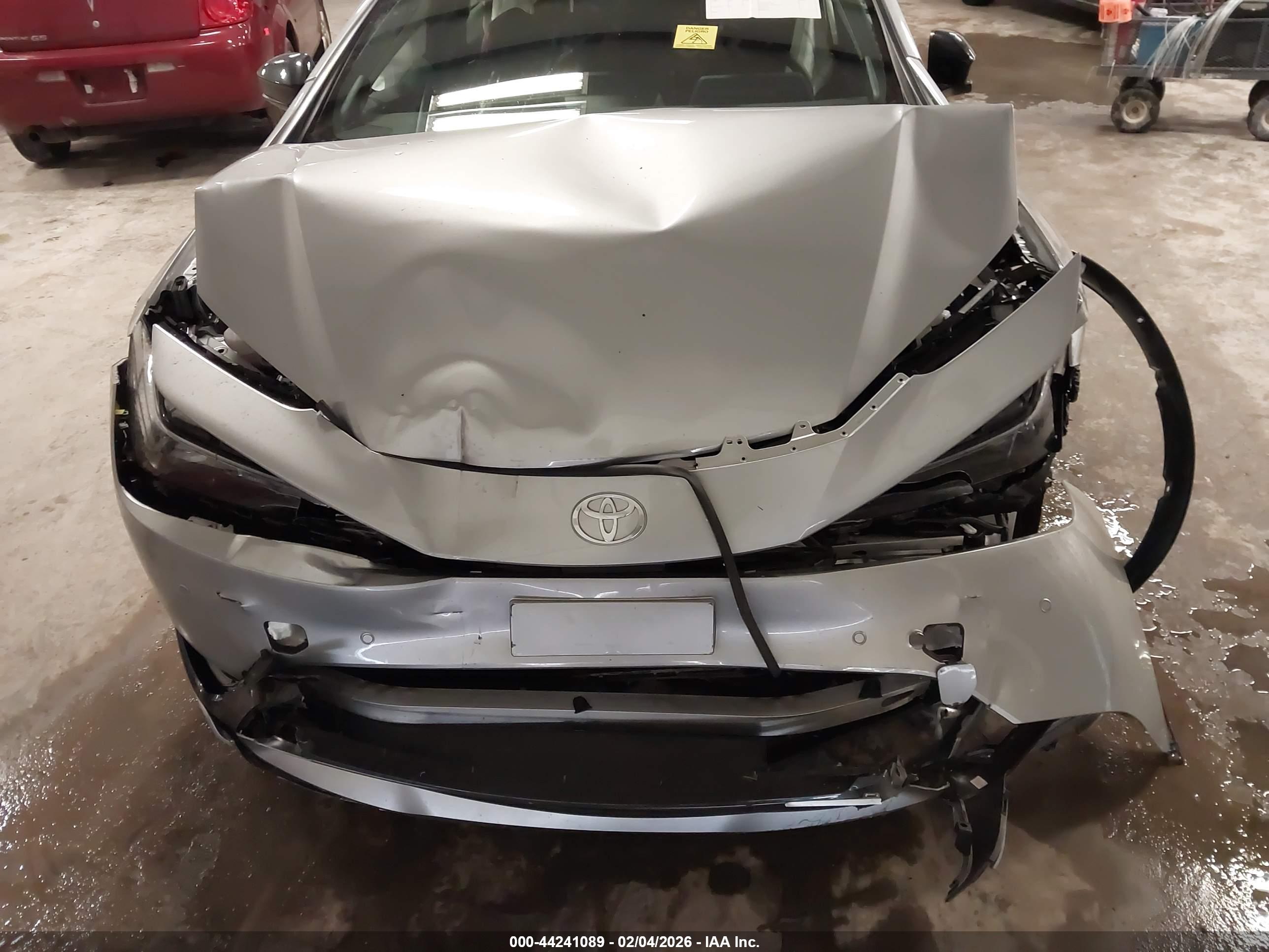 TOYOTA PRIUS image 6