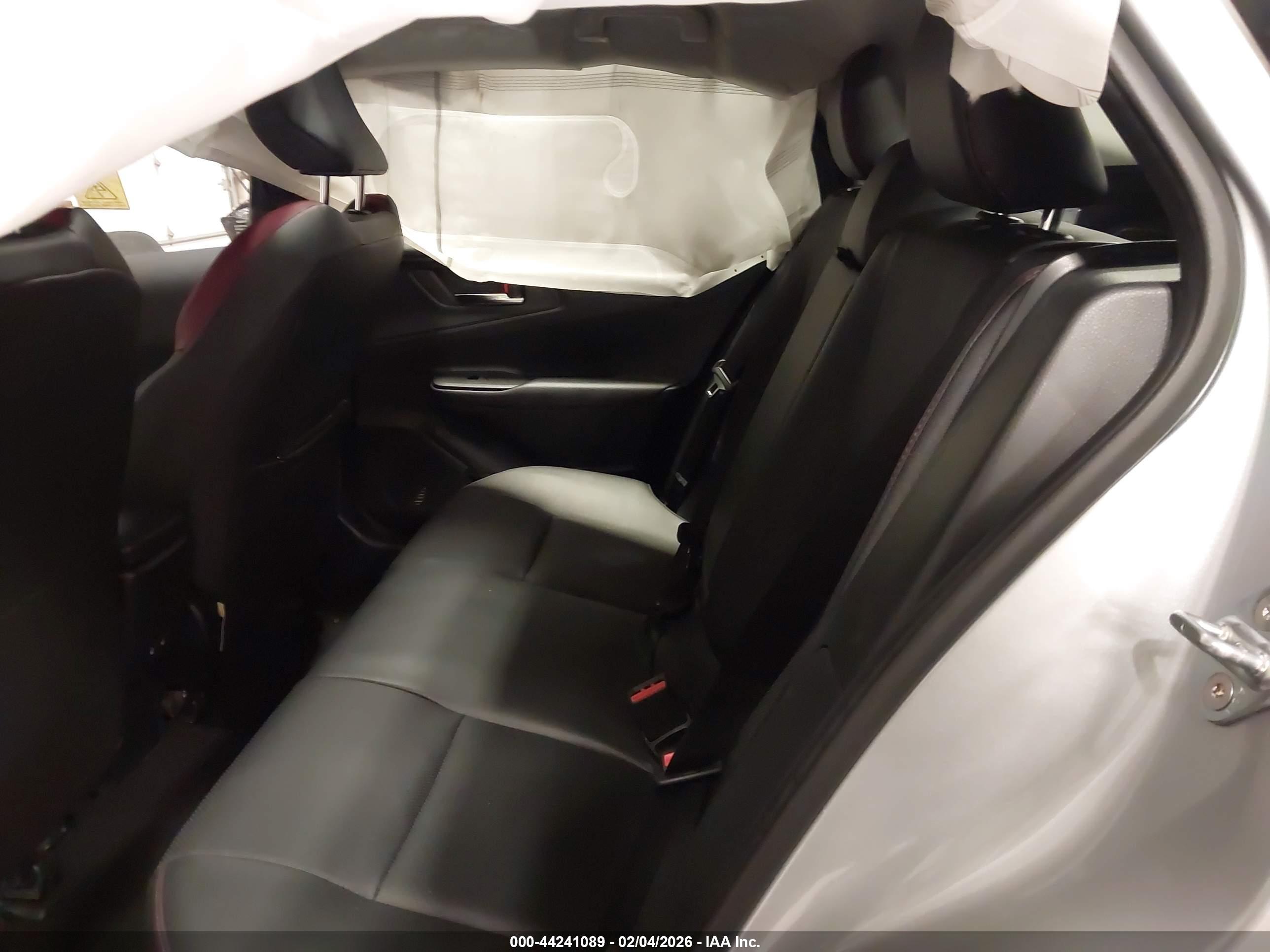 TOYOTA PRIUS image 8