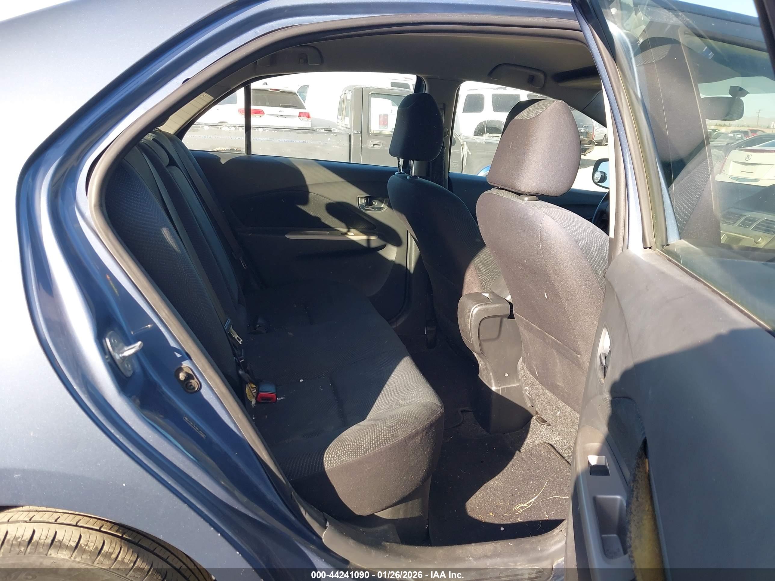 TOYOTA YARIS image 8