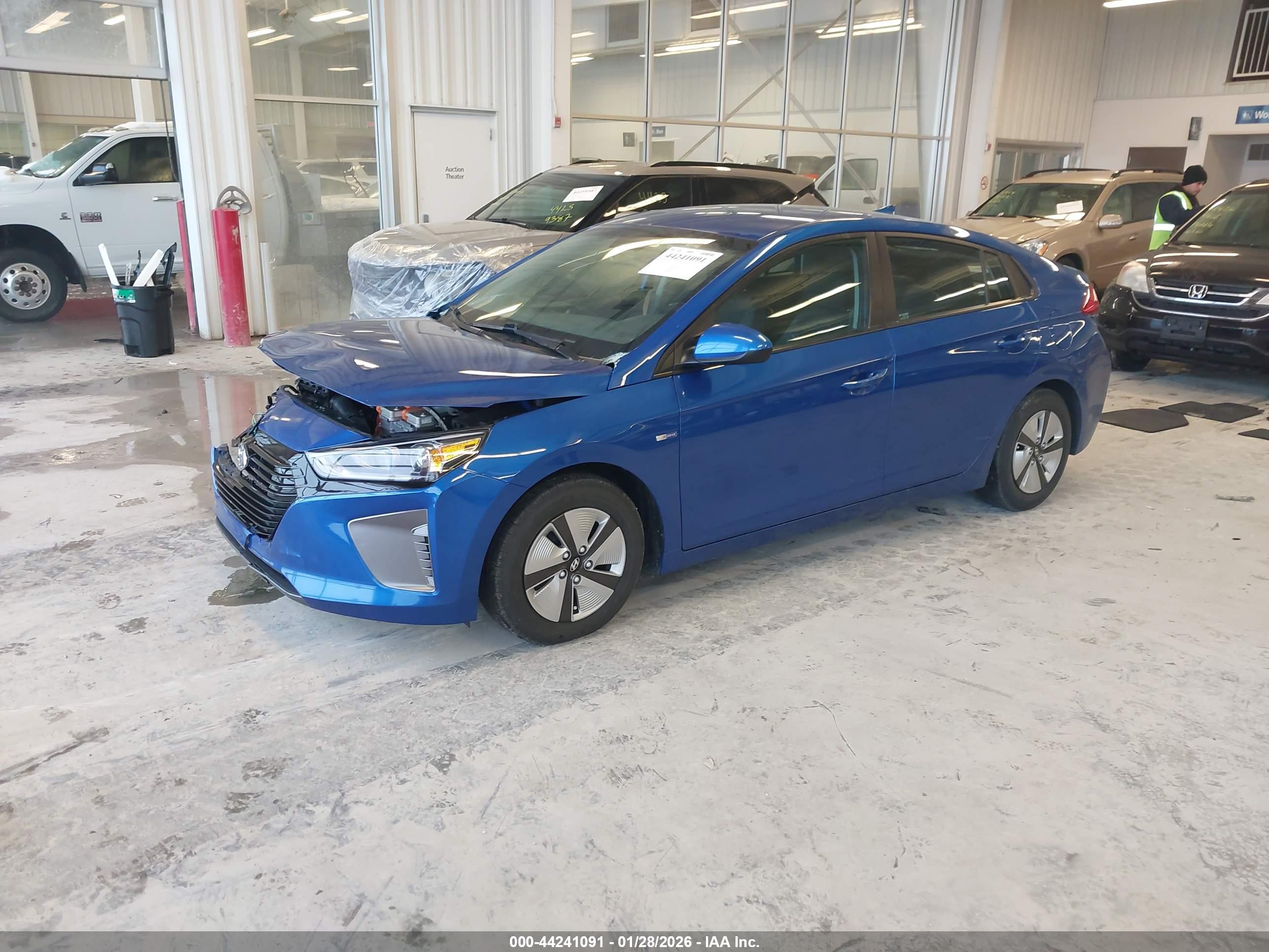 HYUNDAI IONIQ image 2