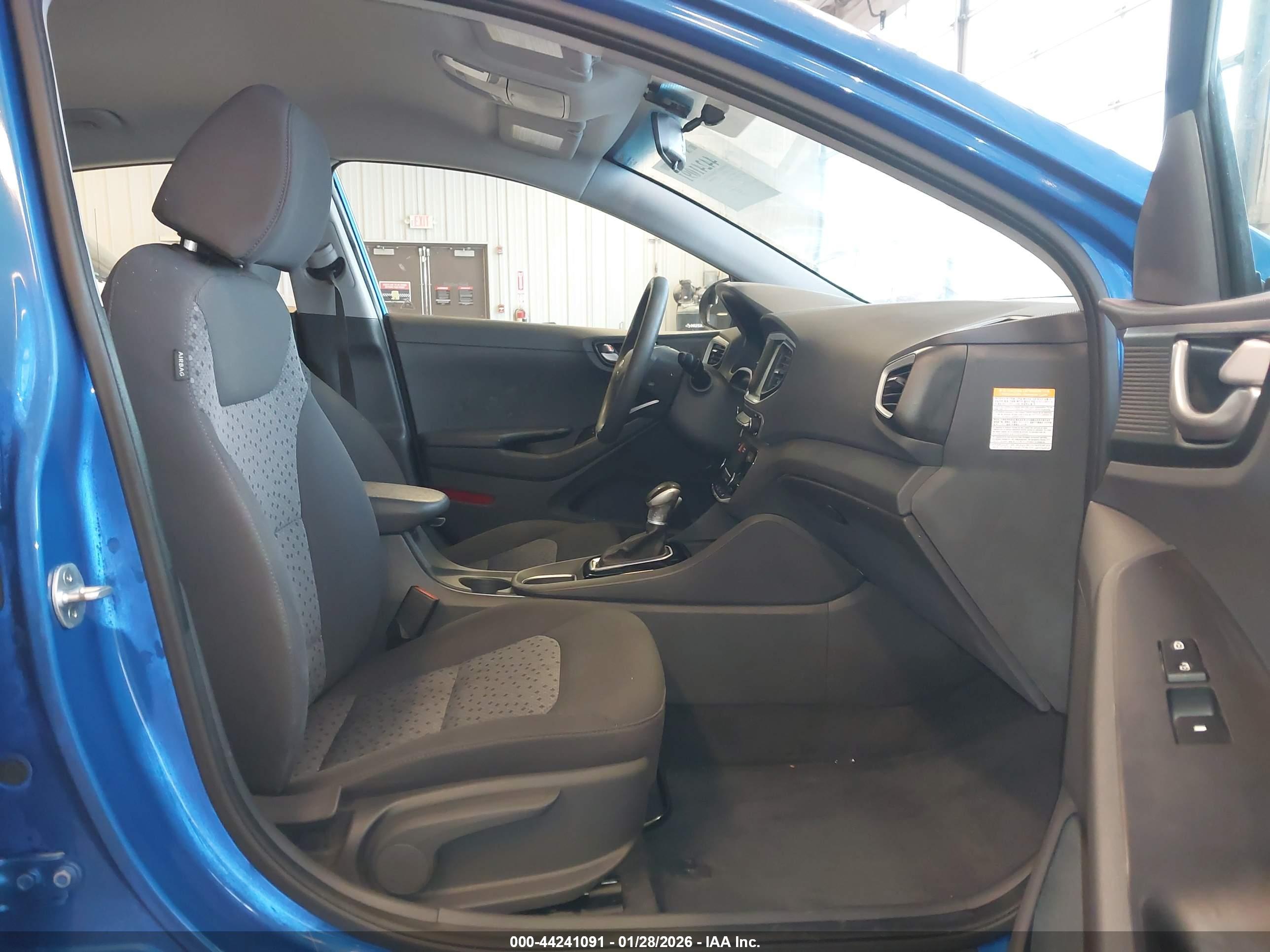 HYUNDAI IONIQ image 5