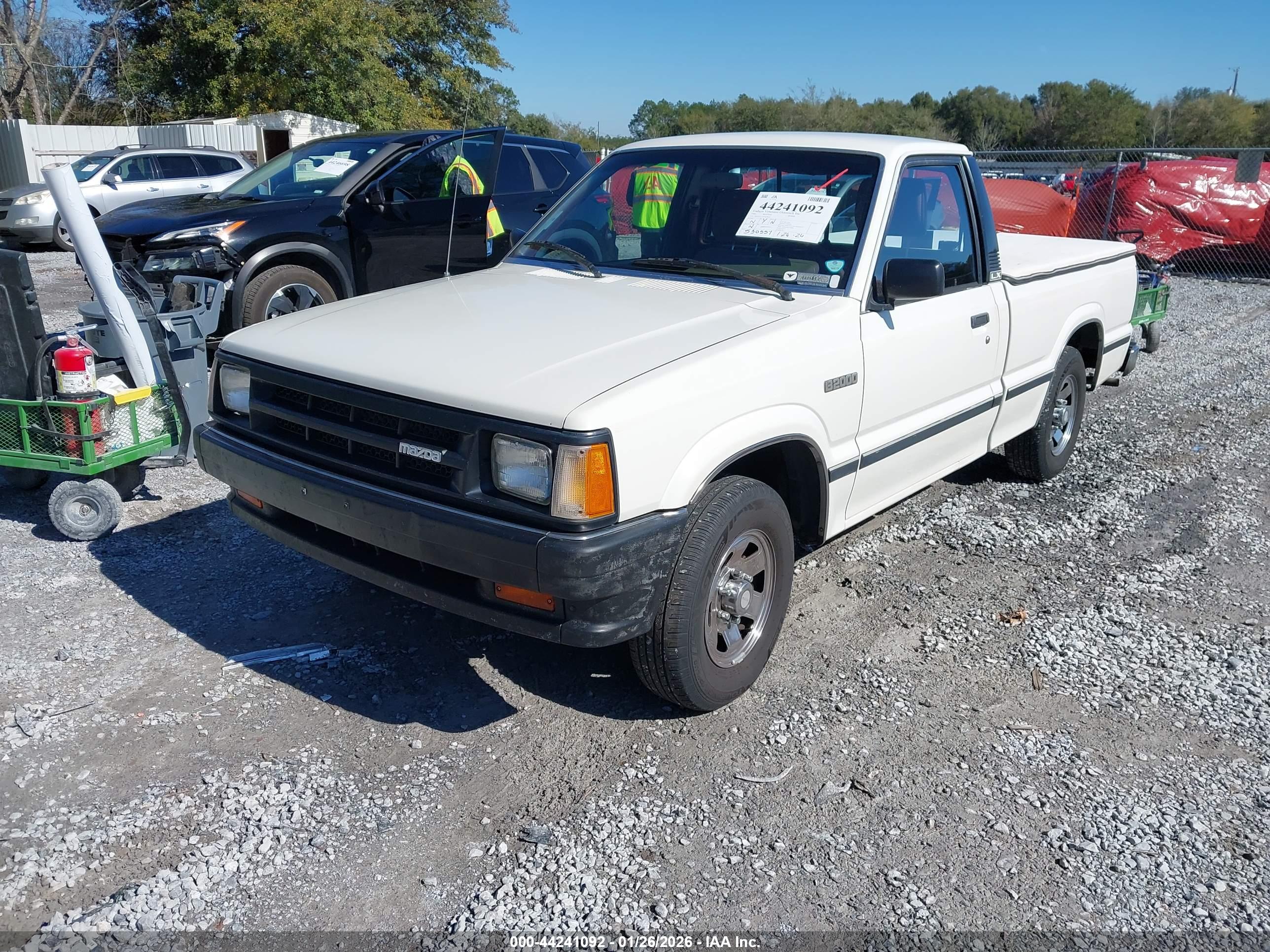 MAZDA B2000 image 2