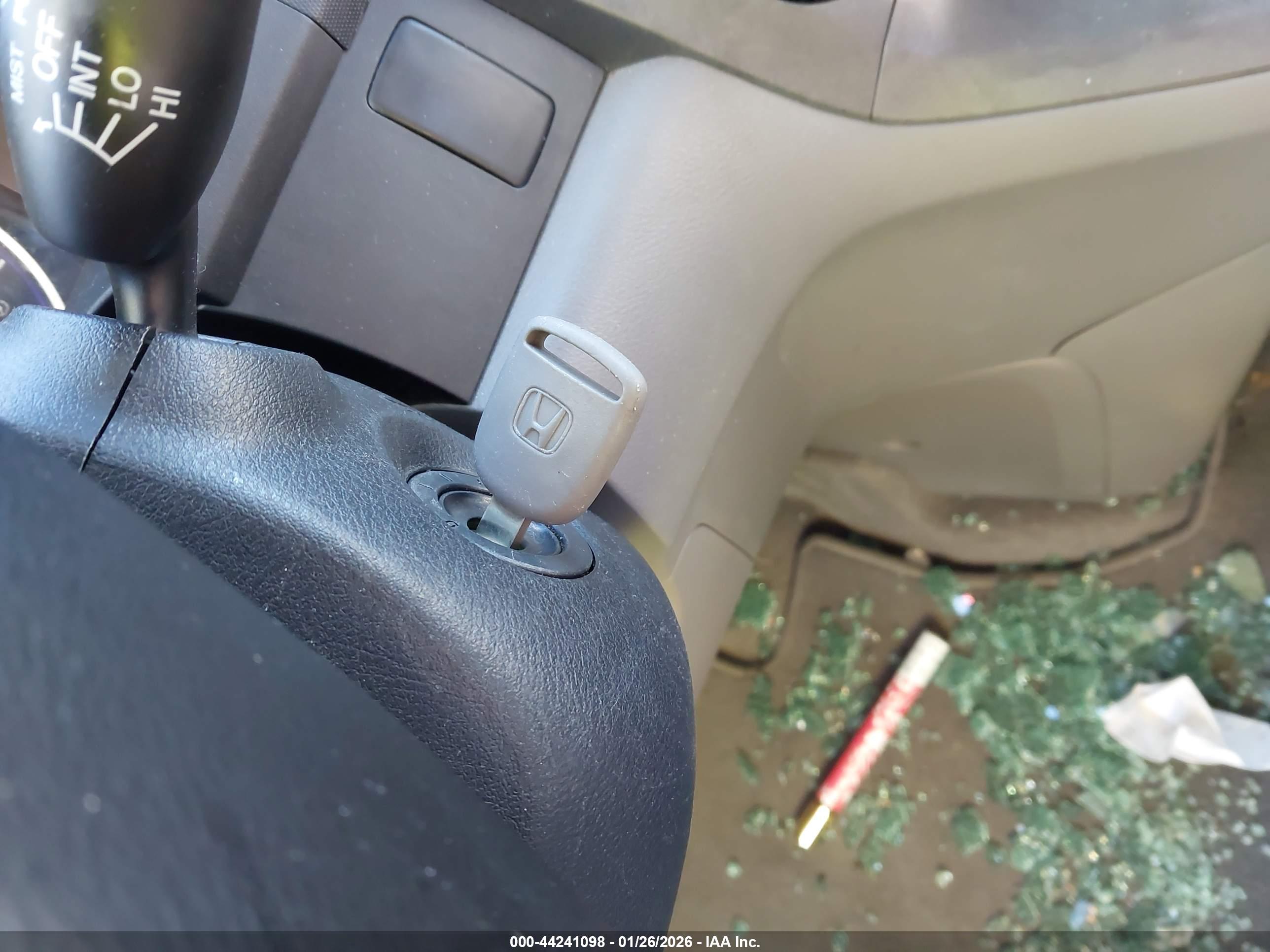 HONDA CR-V image 11