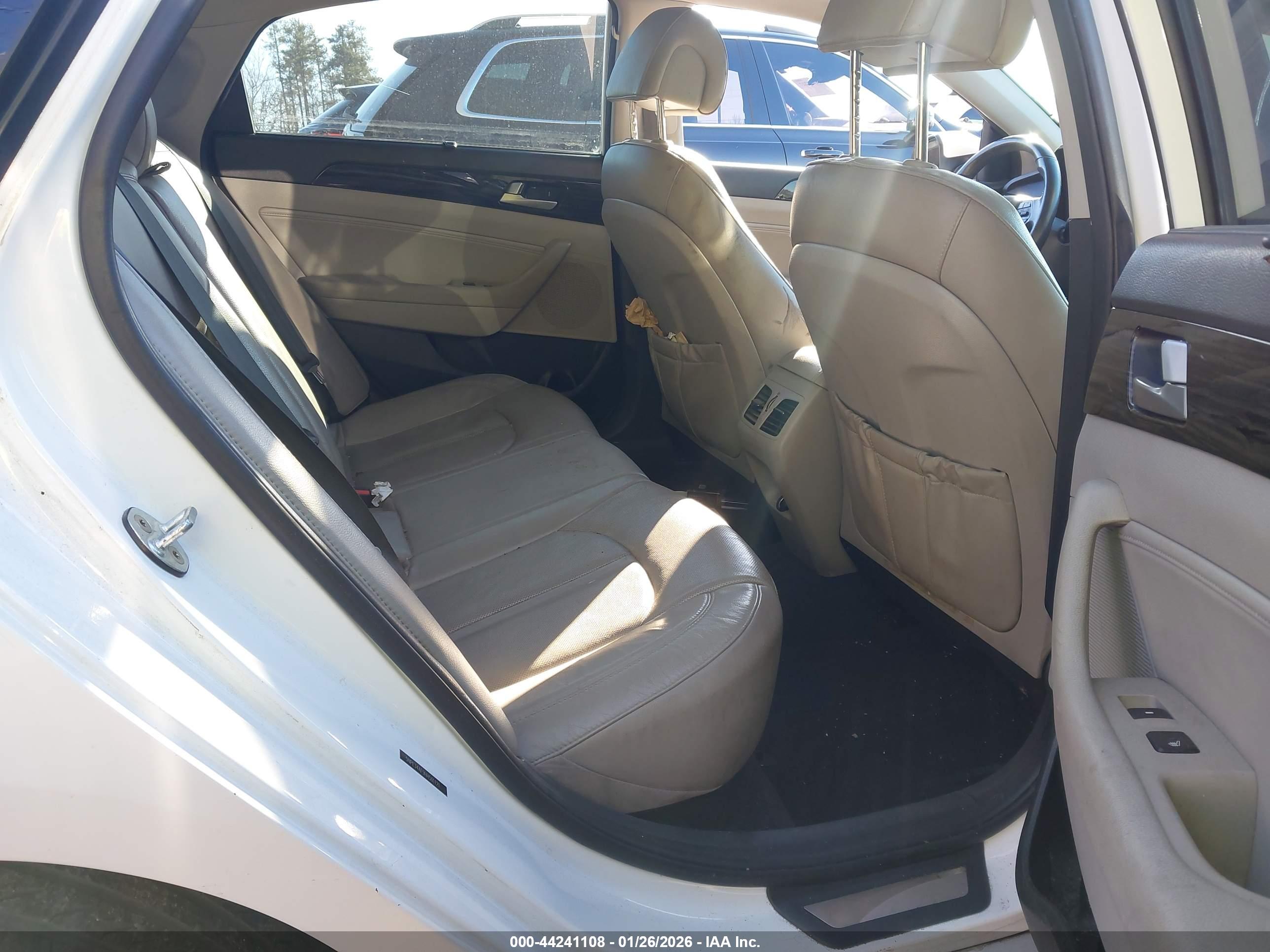 HYUNDAI SONATA image 8