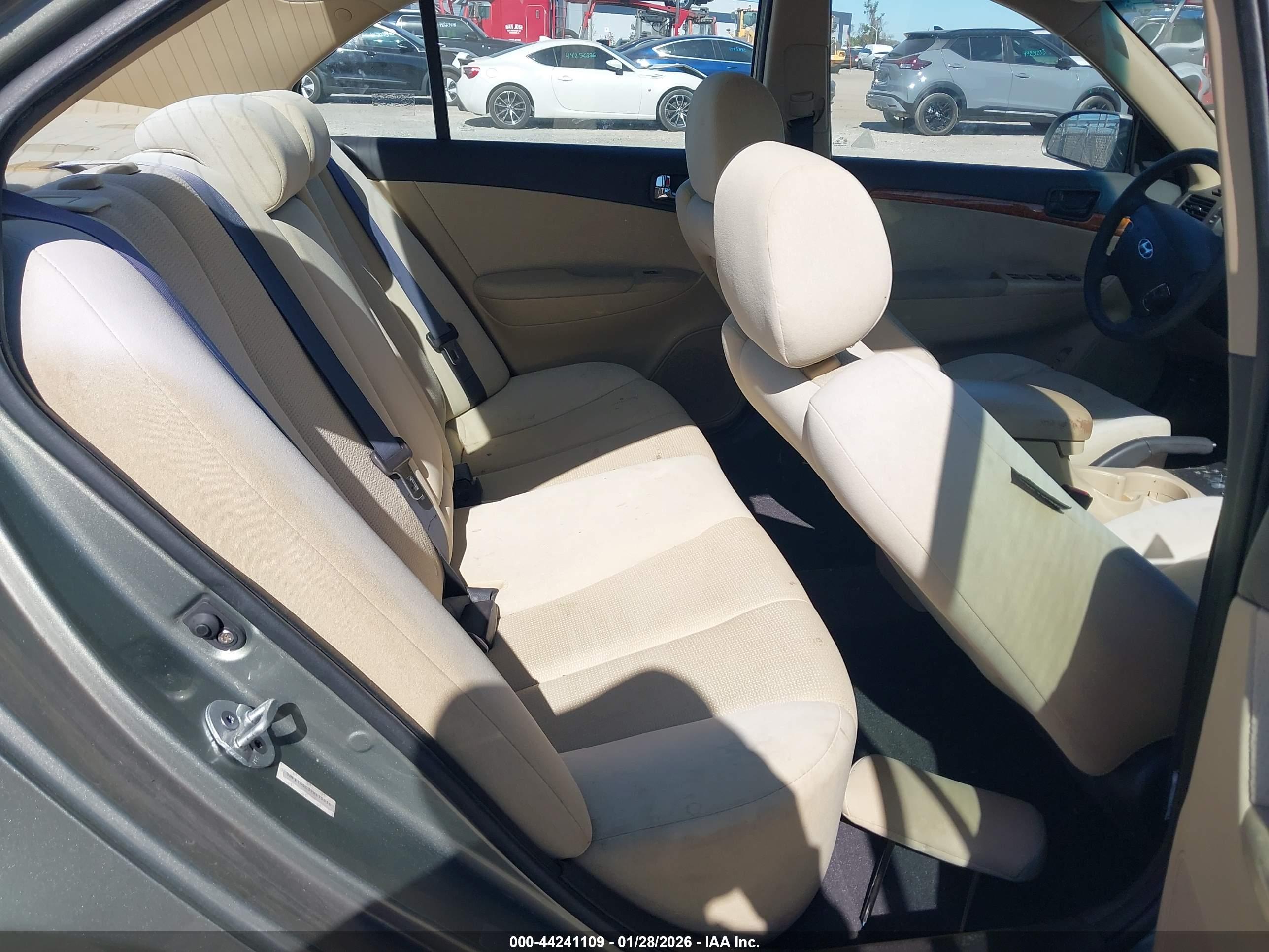 HYUNDAI SONATA image 8