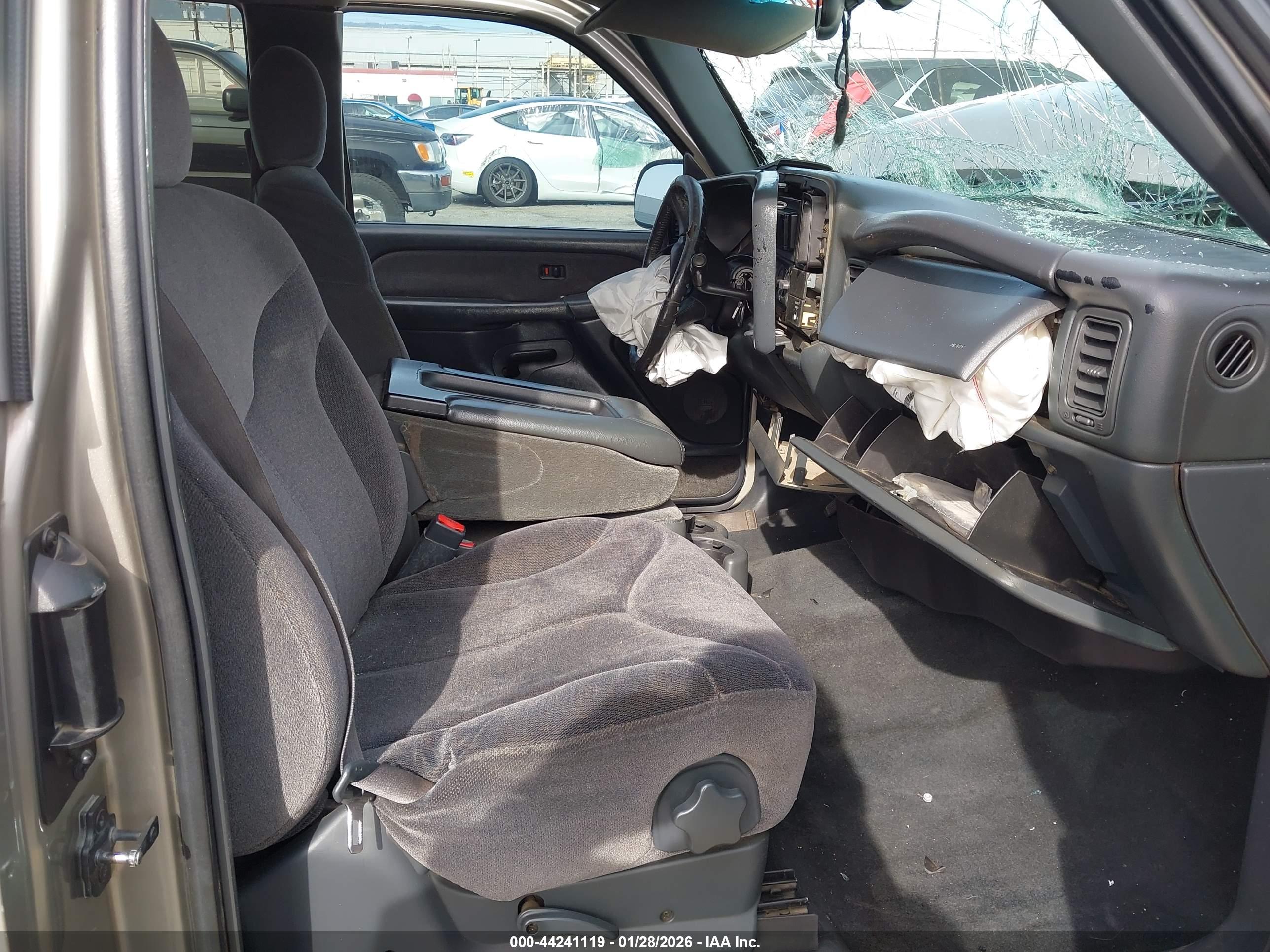 GMC SIERRA image 5
