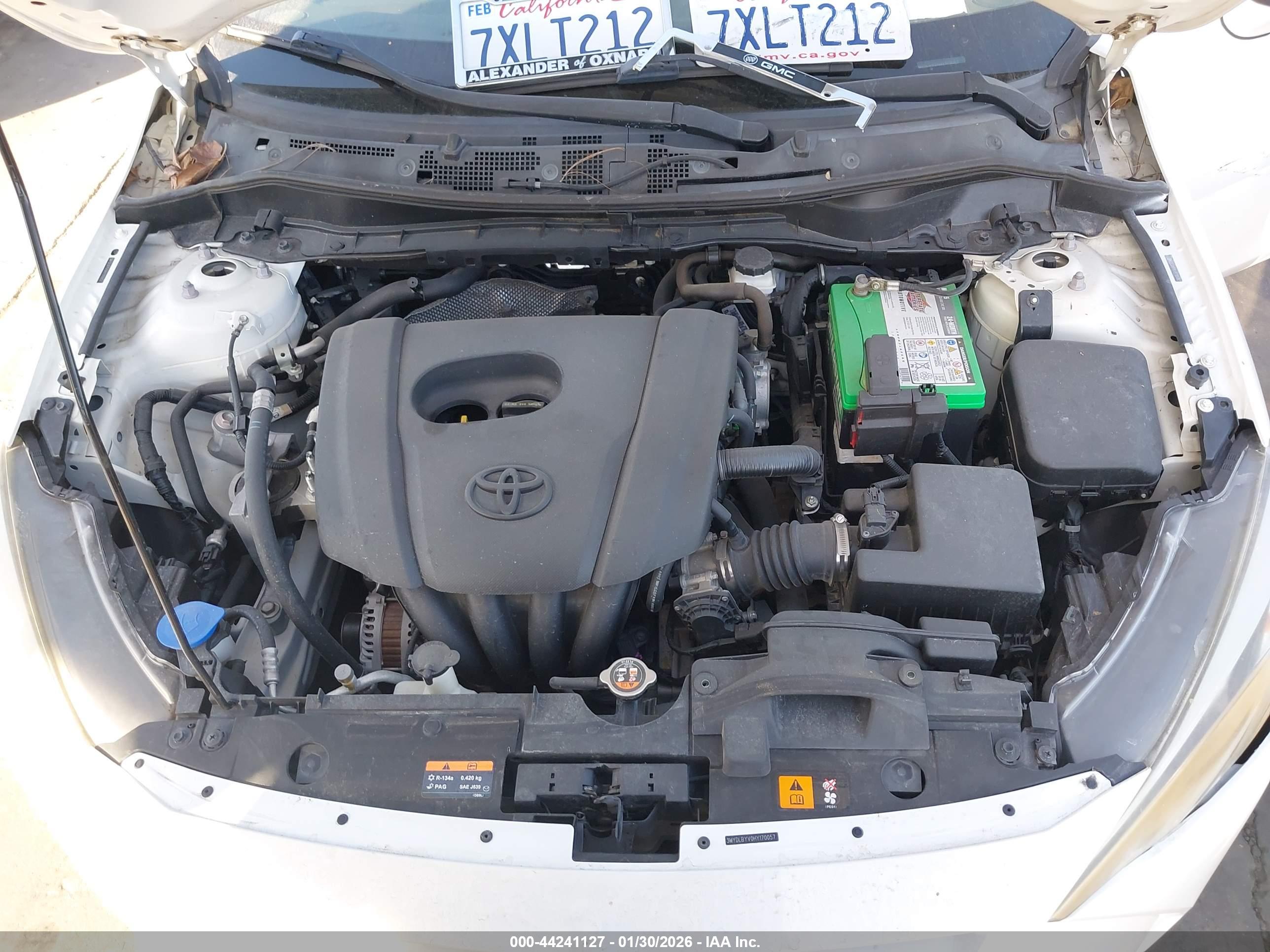 TOYOTA YARIS image 10