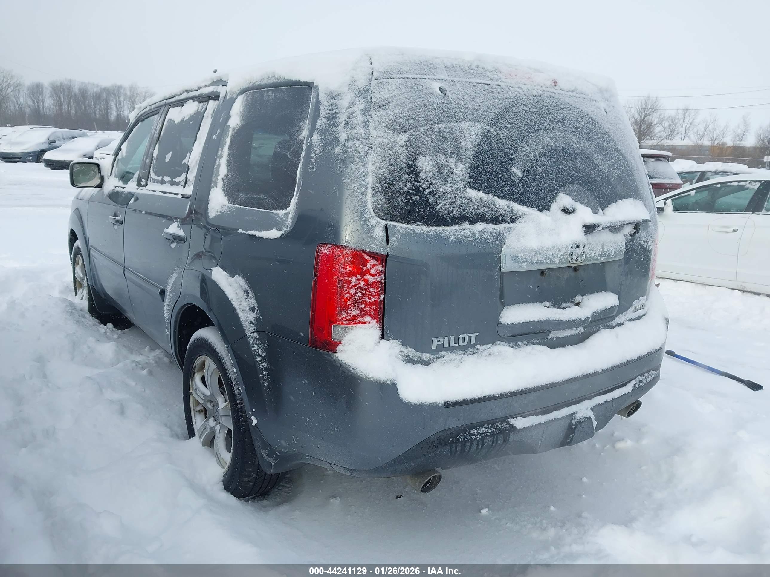 HONDA PILOT image 3