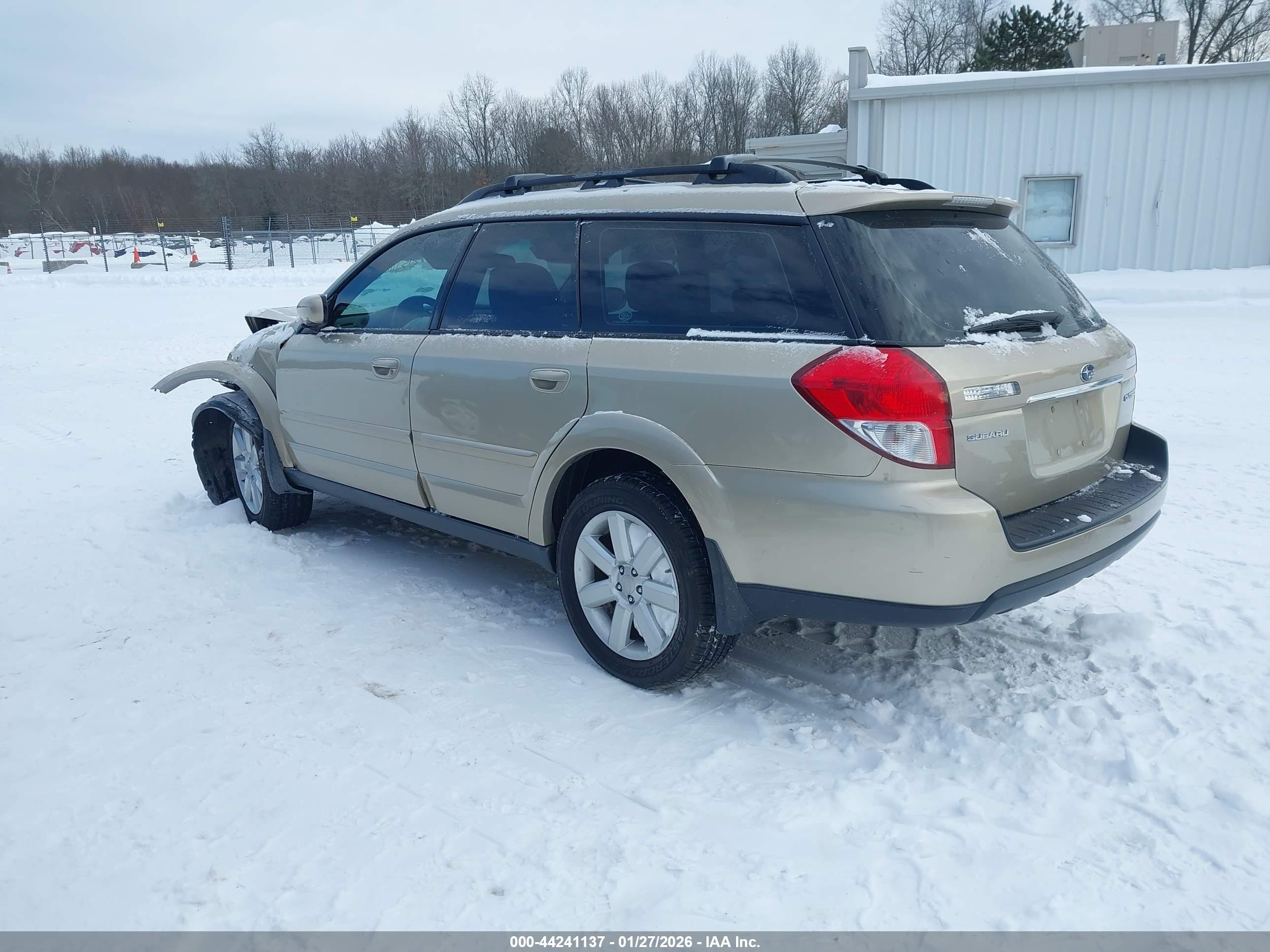 SUBARU OUTBACK image 3