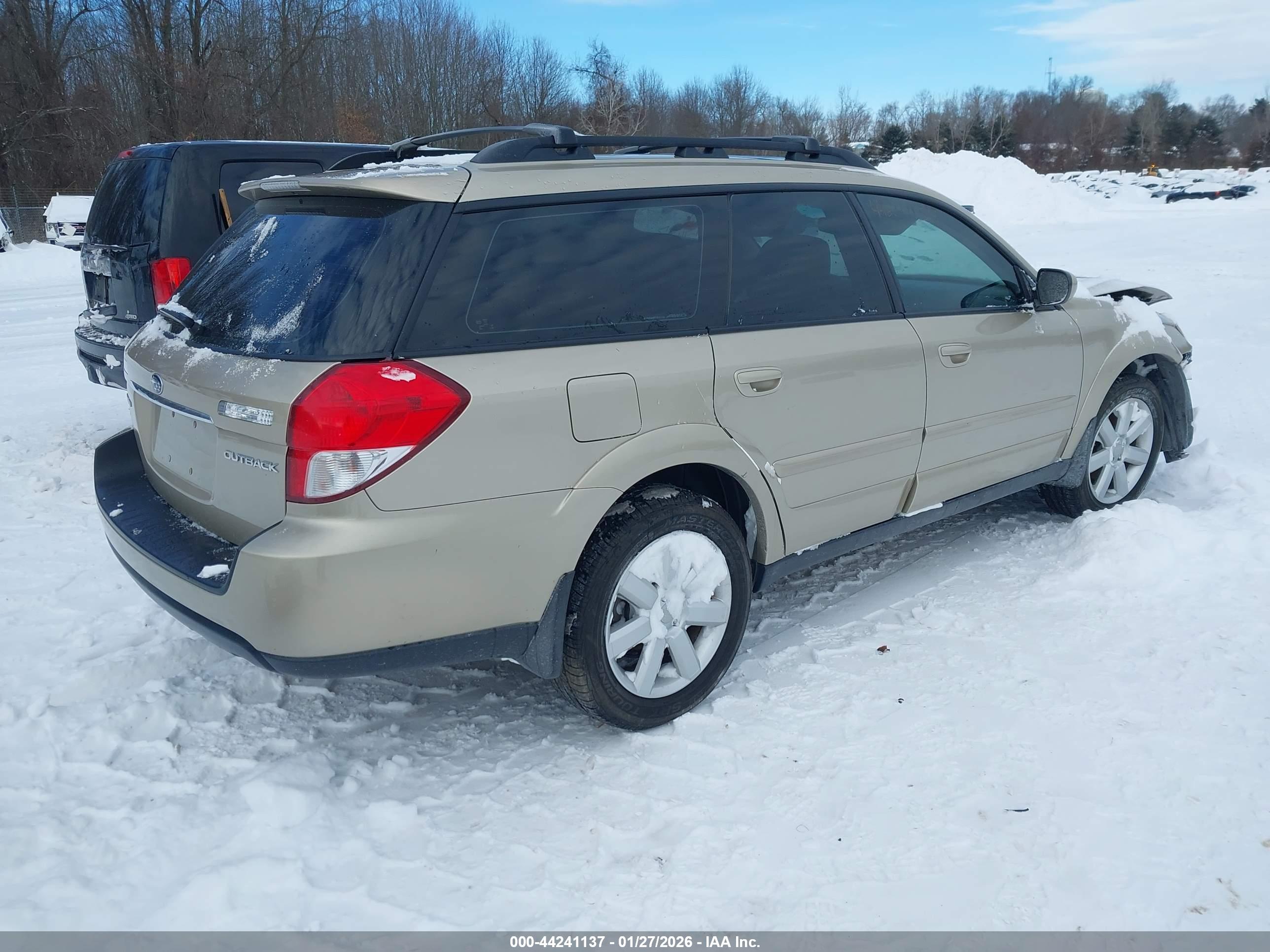 SUBARU OUTBACK image 4