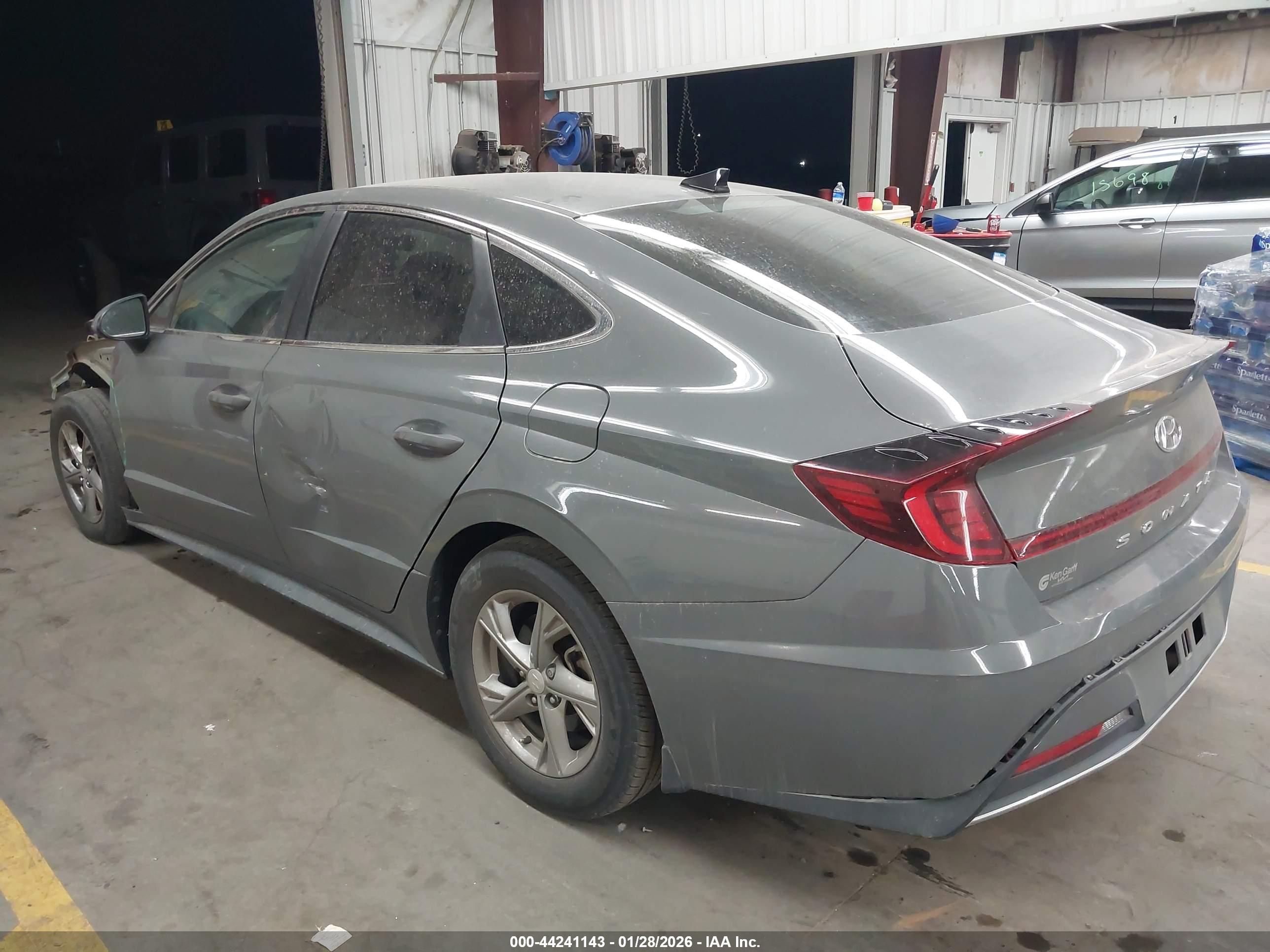 HYUNDAI SONATA image 3