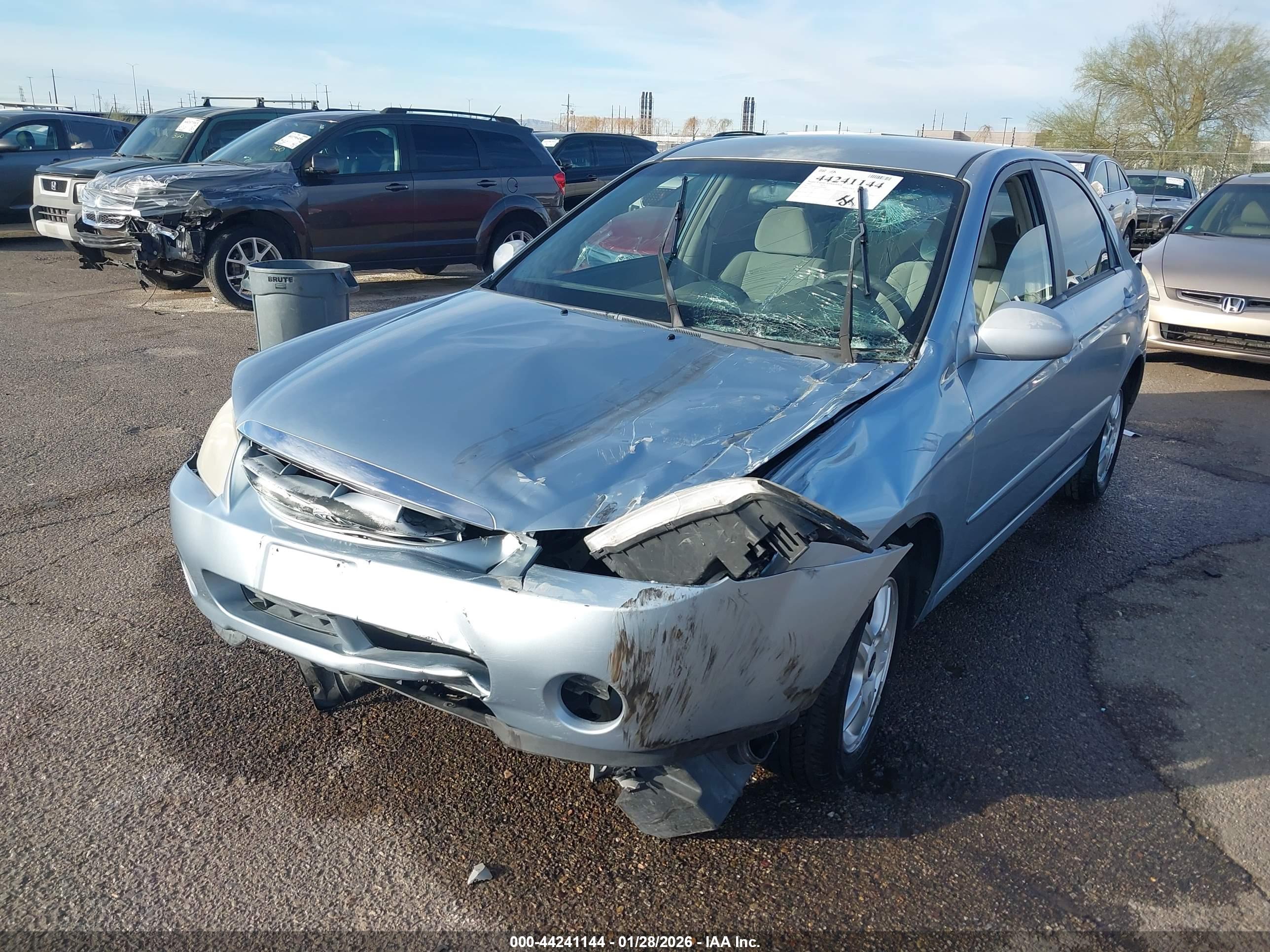 KIA SPECTRA image 6