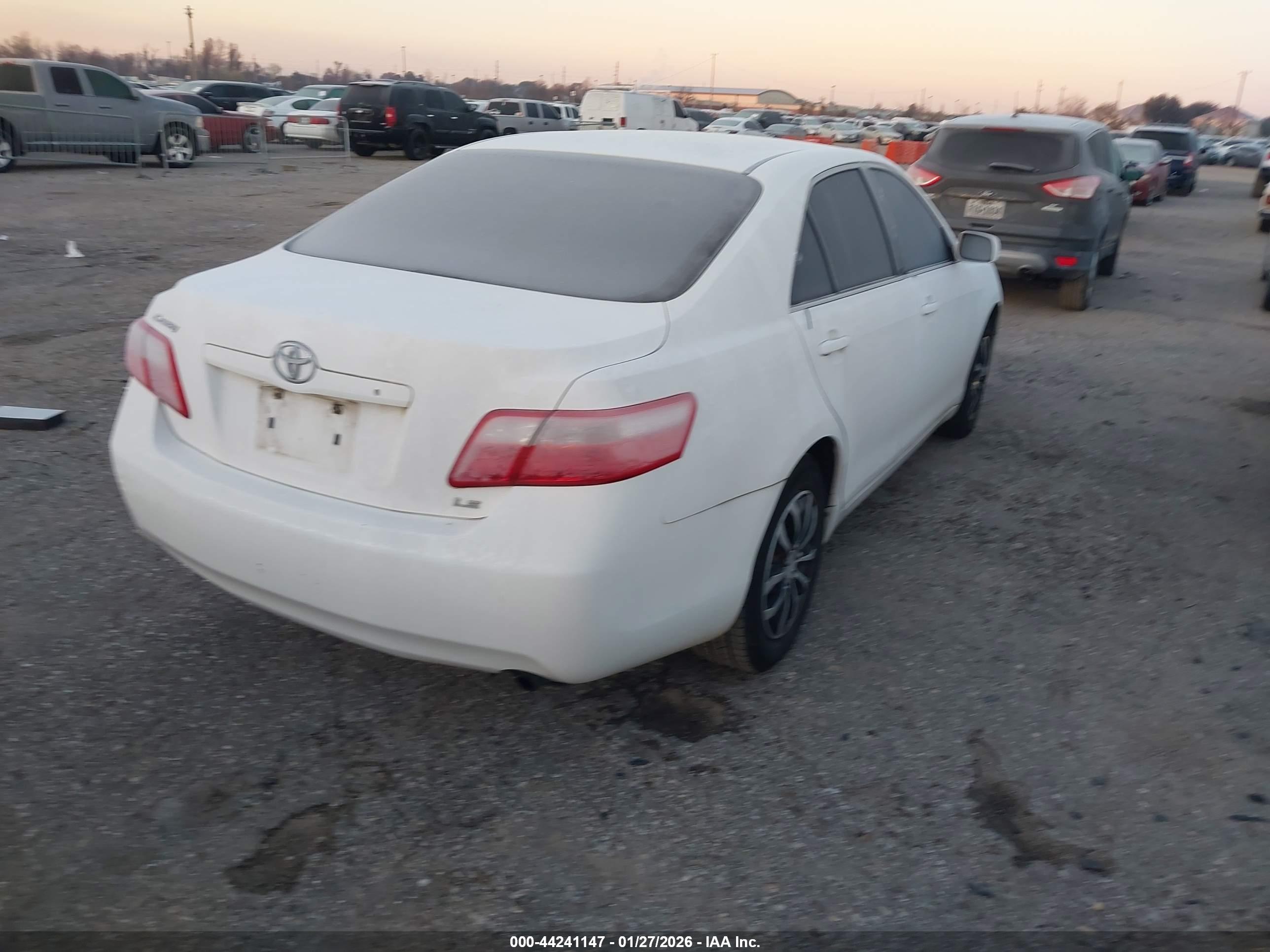 TOYOTA CAMRY image 4