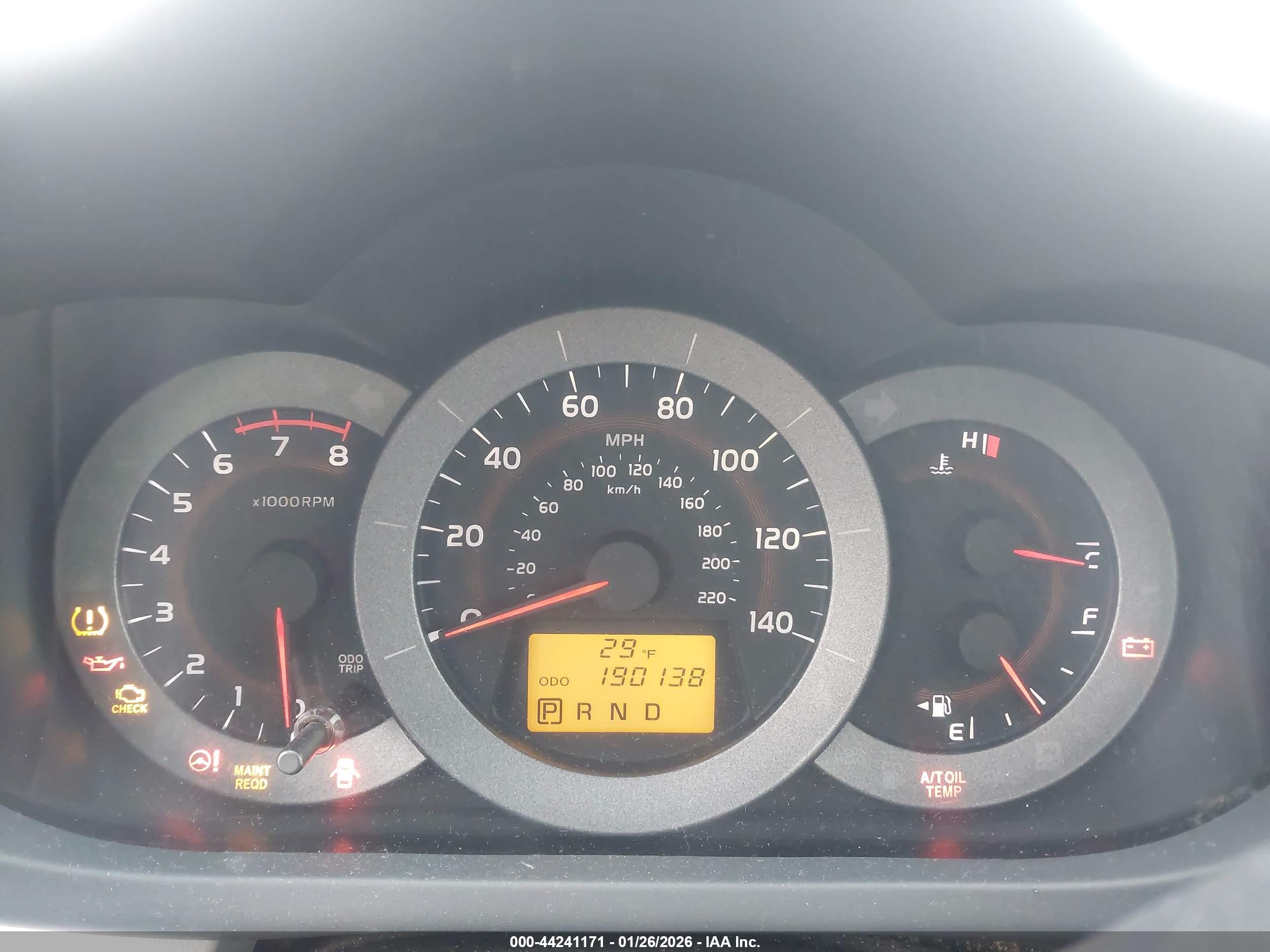 TOYOTA RAV4 image 7
