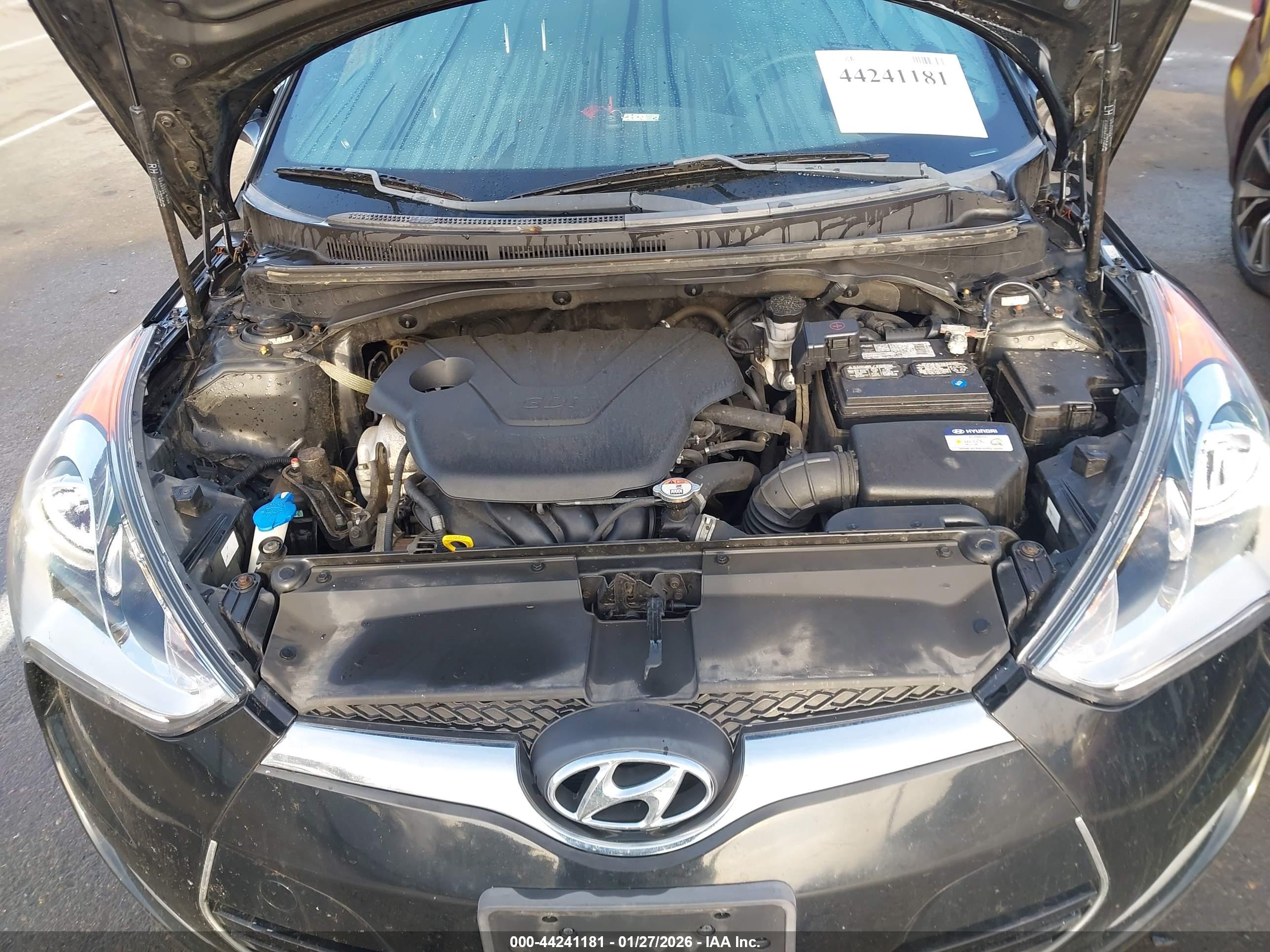 HYUNDAI VELOSTER image 10