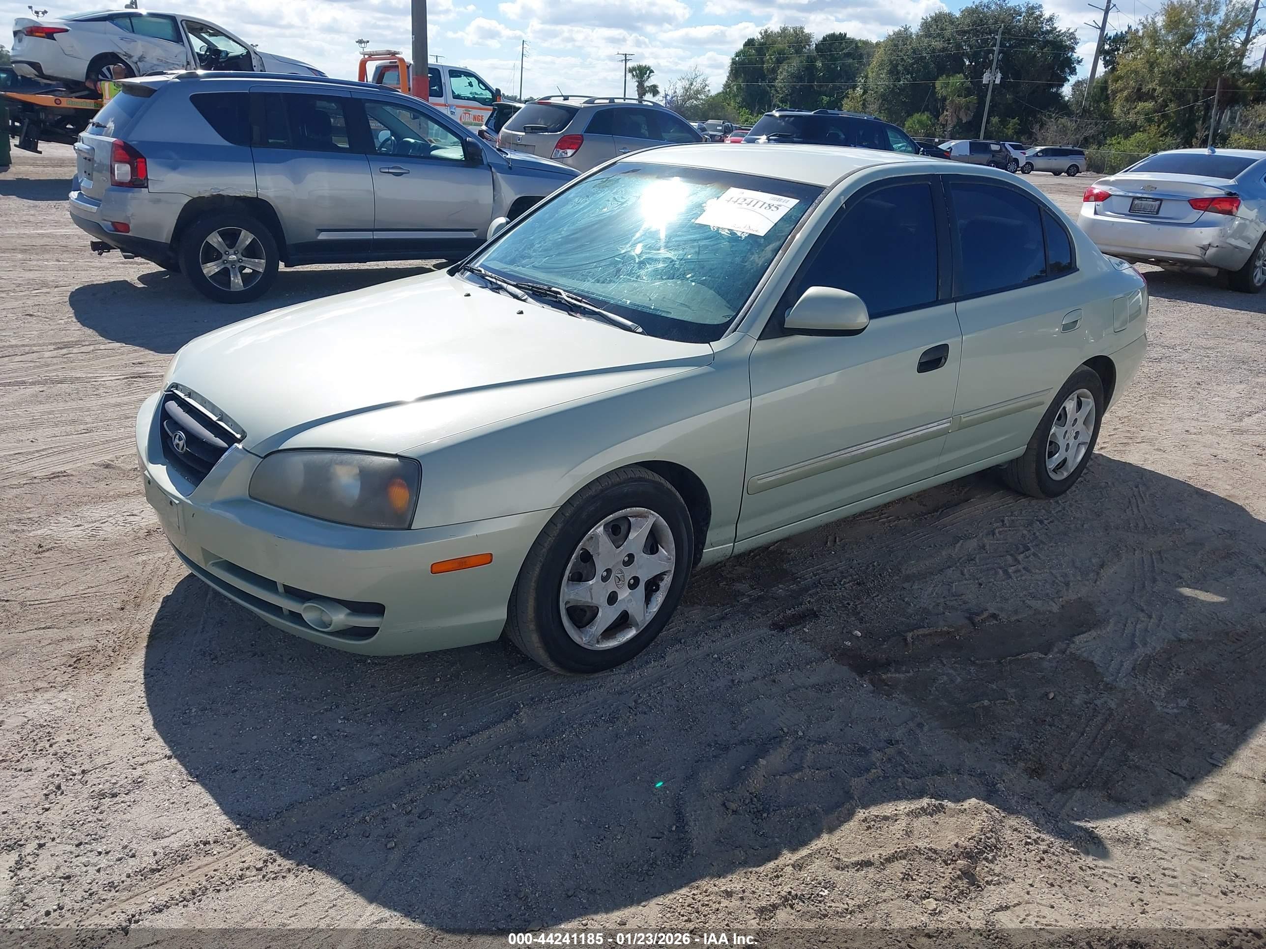 HYUNDAI ELANTRA image 2