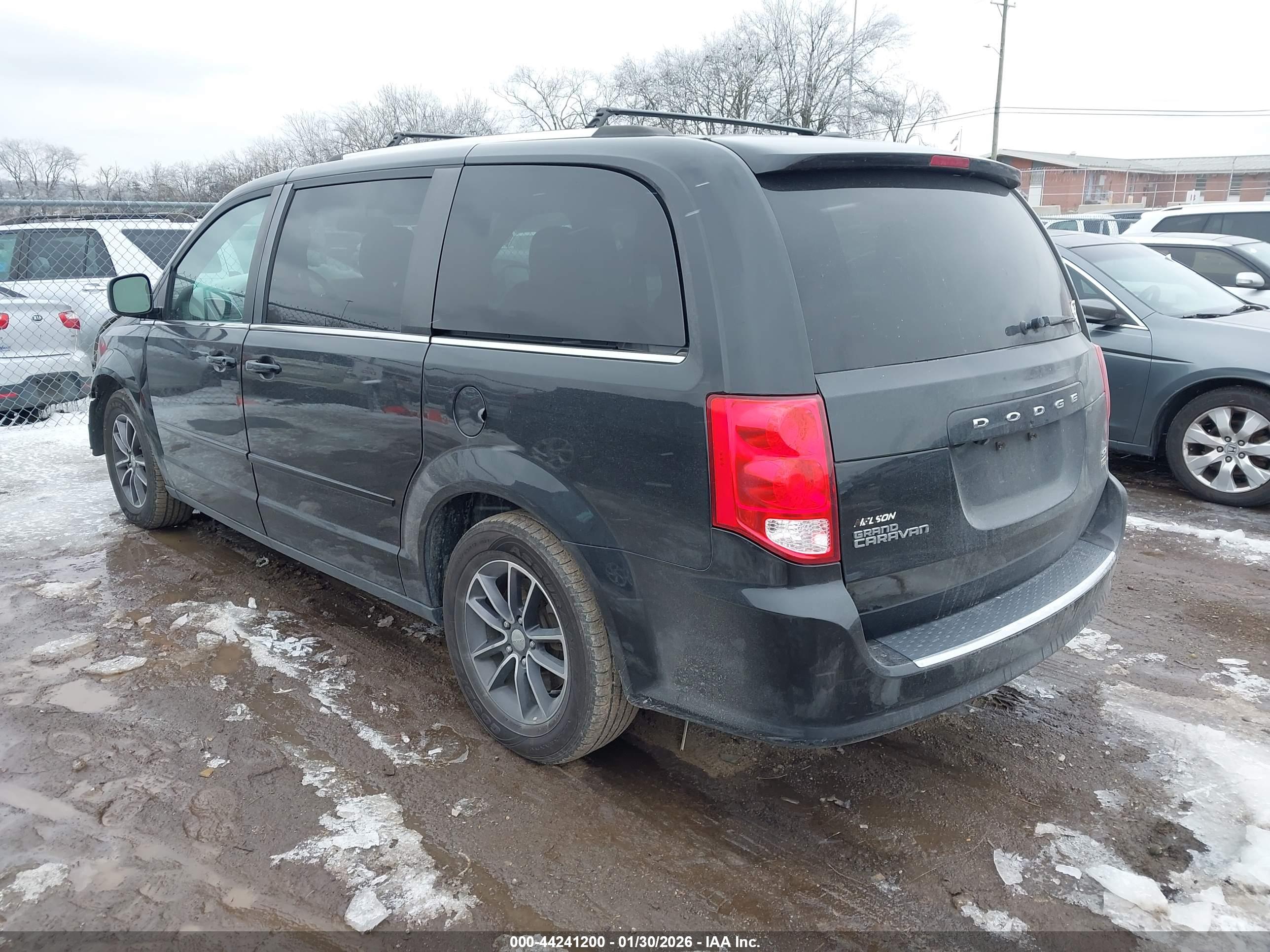DODGE GRAND image 3
