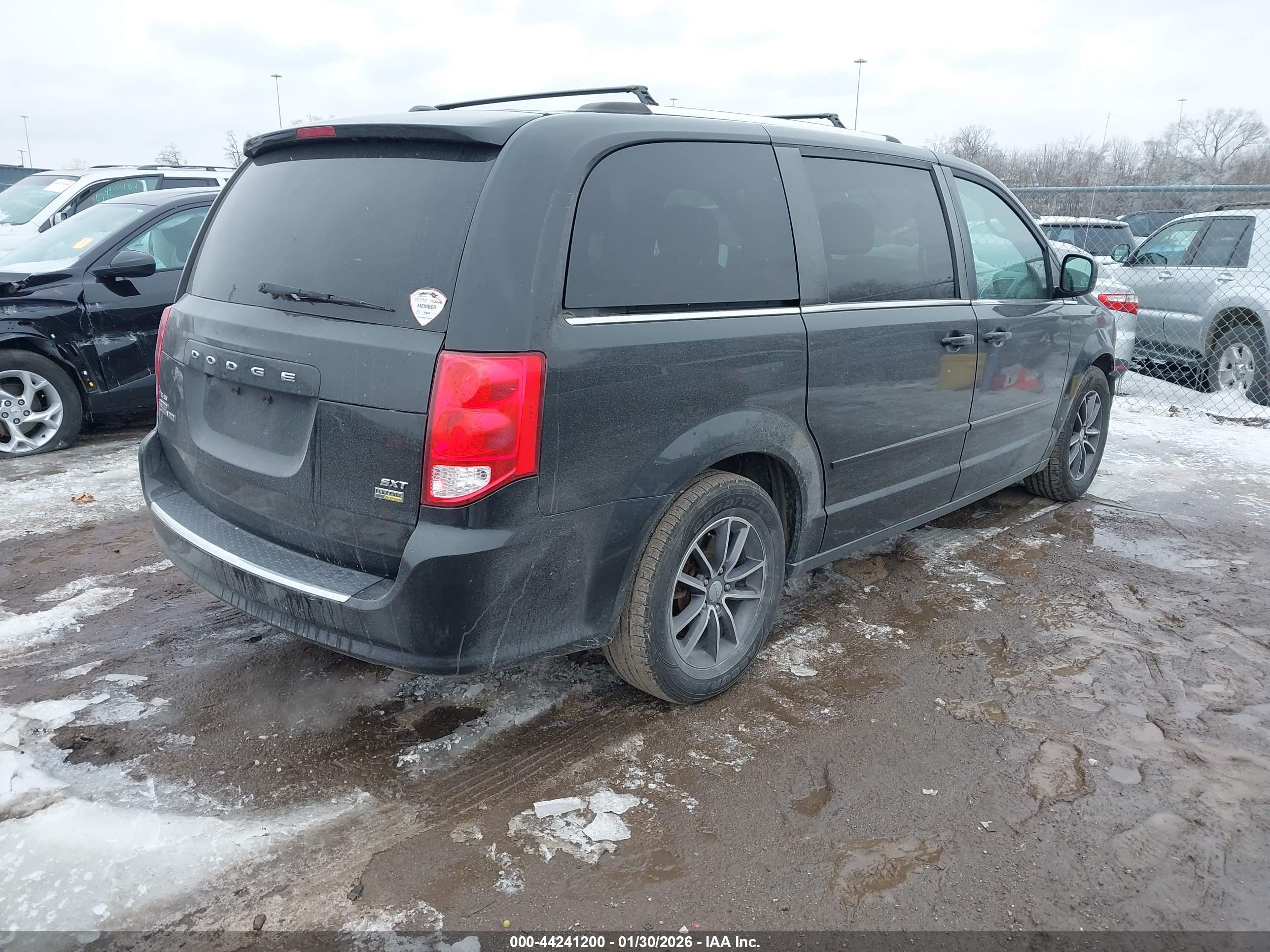 DODGE GRAND image 4