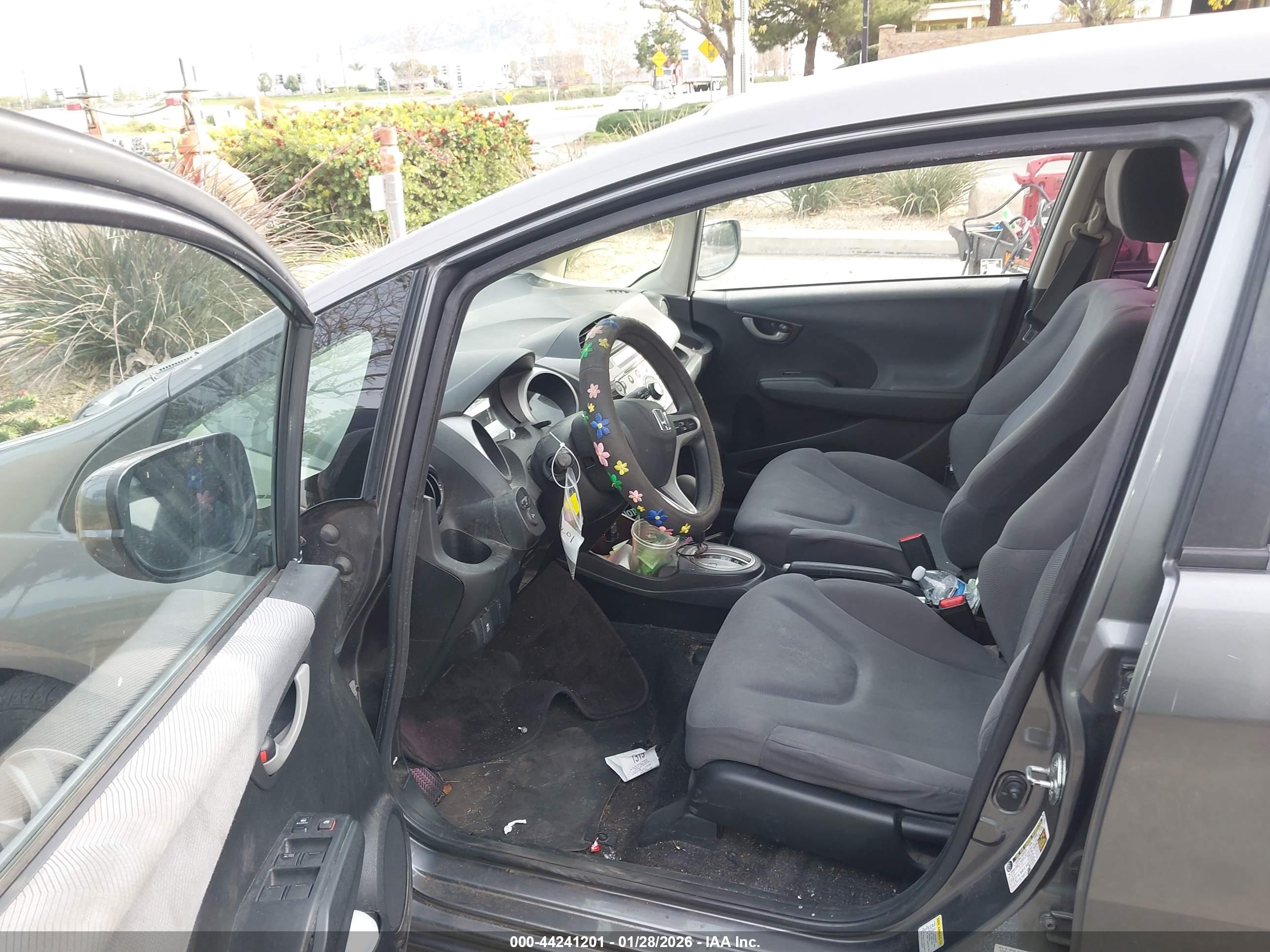 HONDA FIT image 5