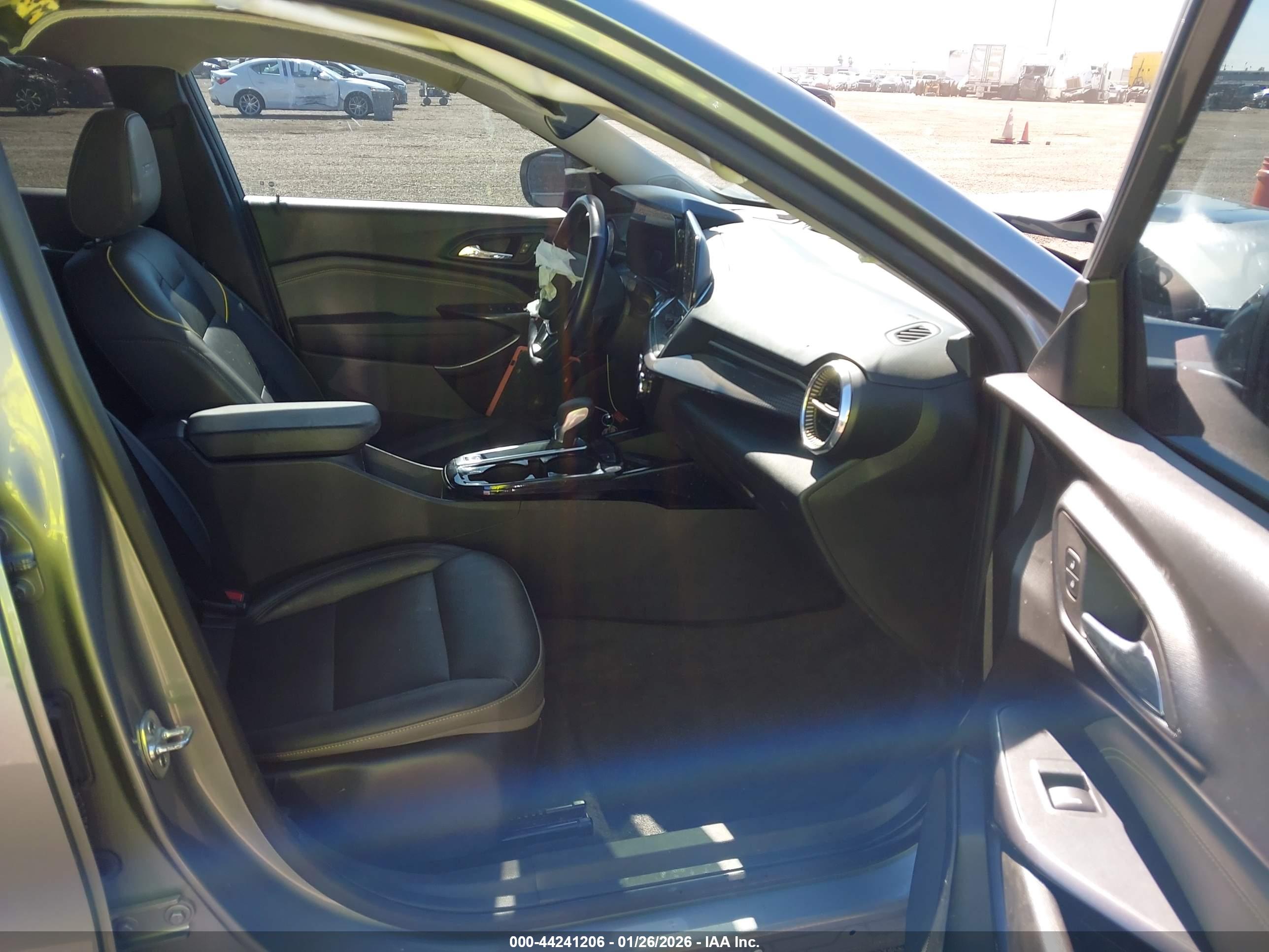 CHEVROLET TRAX image 5