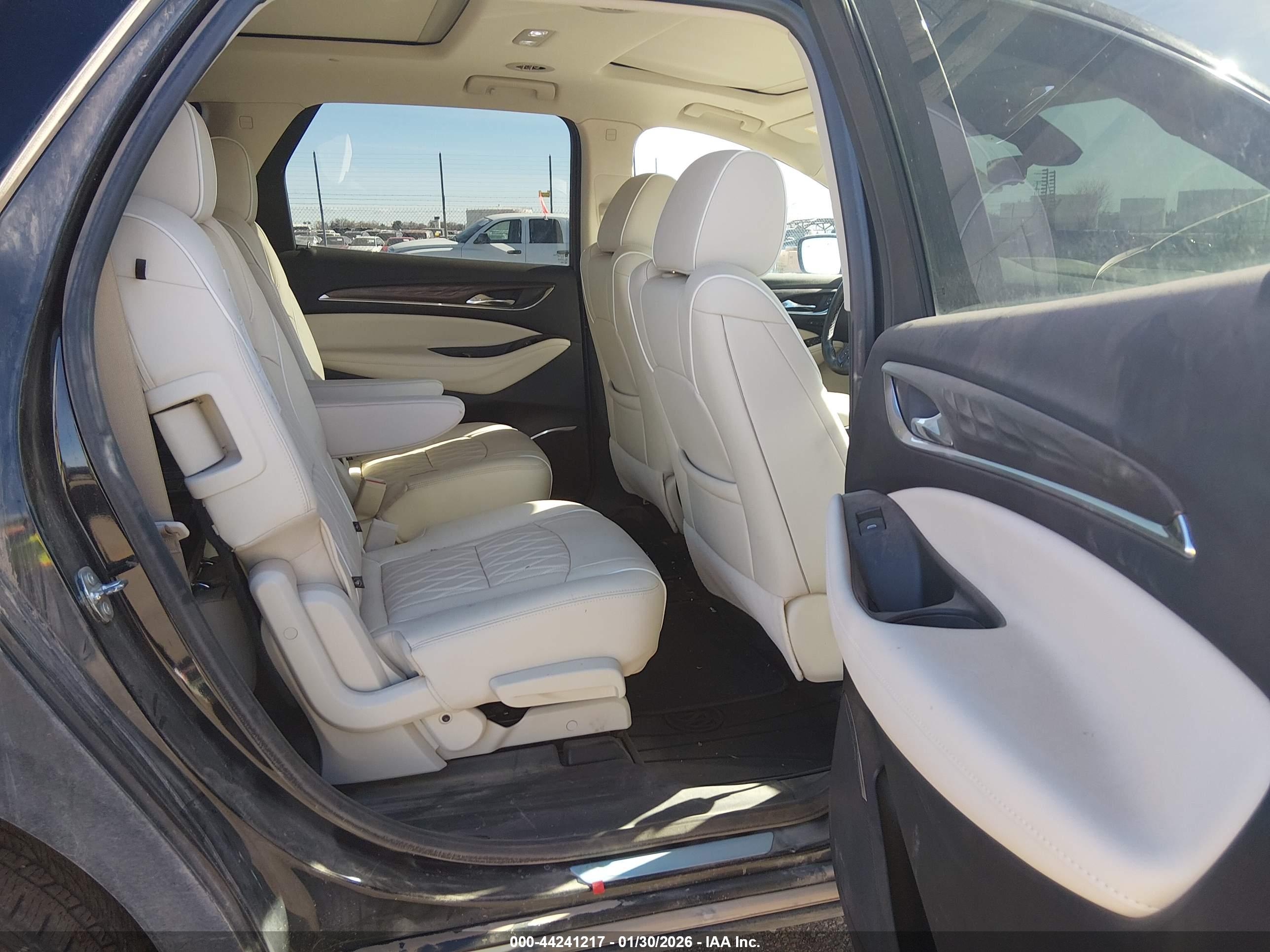 BUICK ENCLAVE image 8