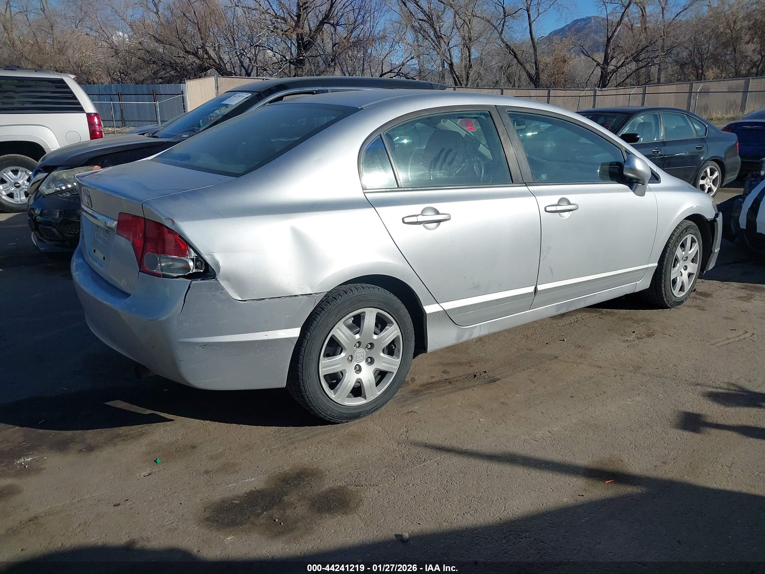 HONDA CIVIC image 4