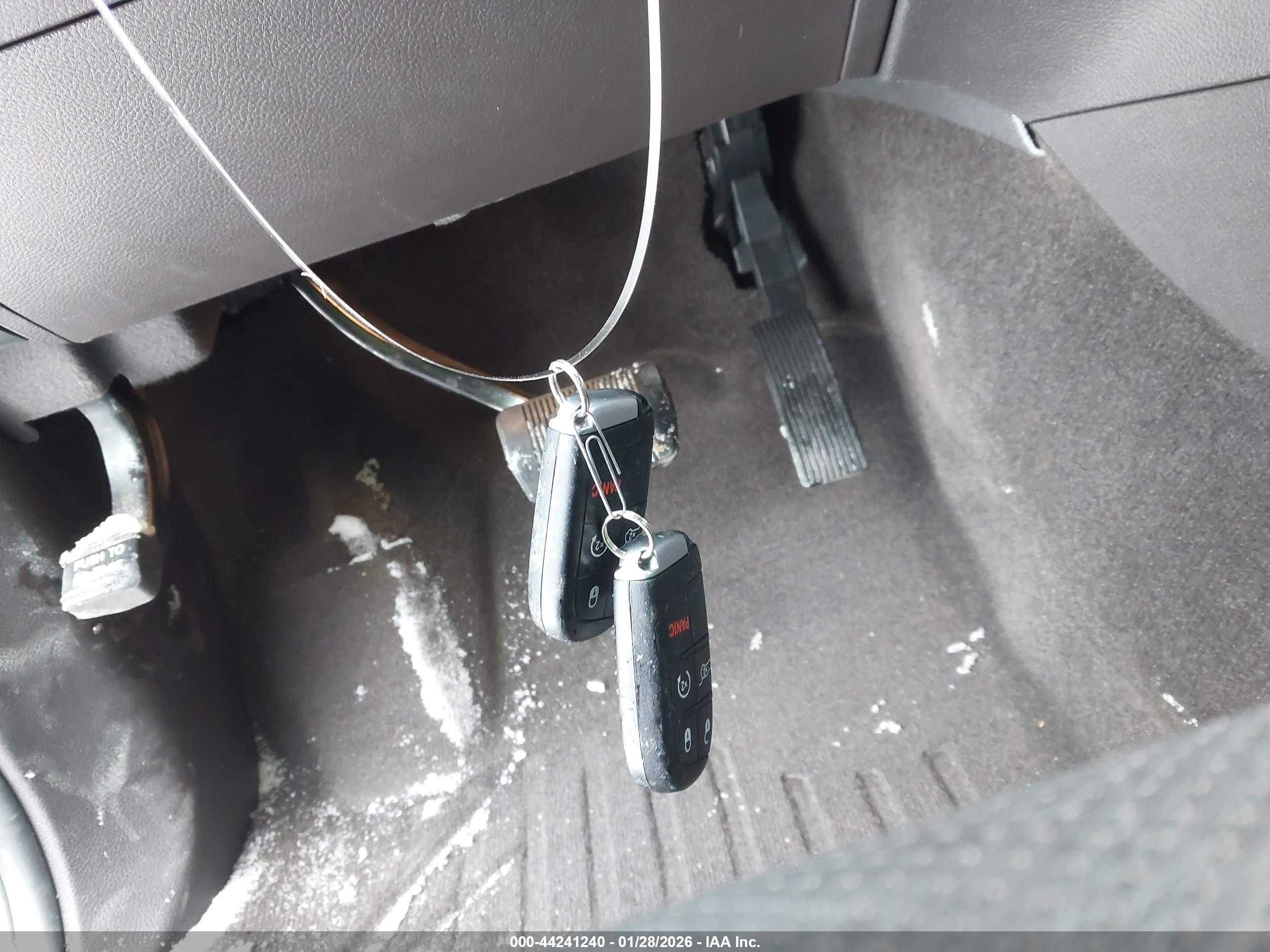 JEEP GRAND image 11