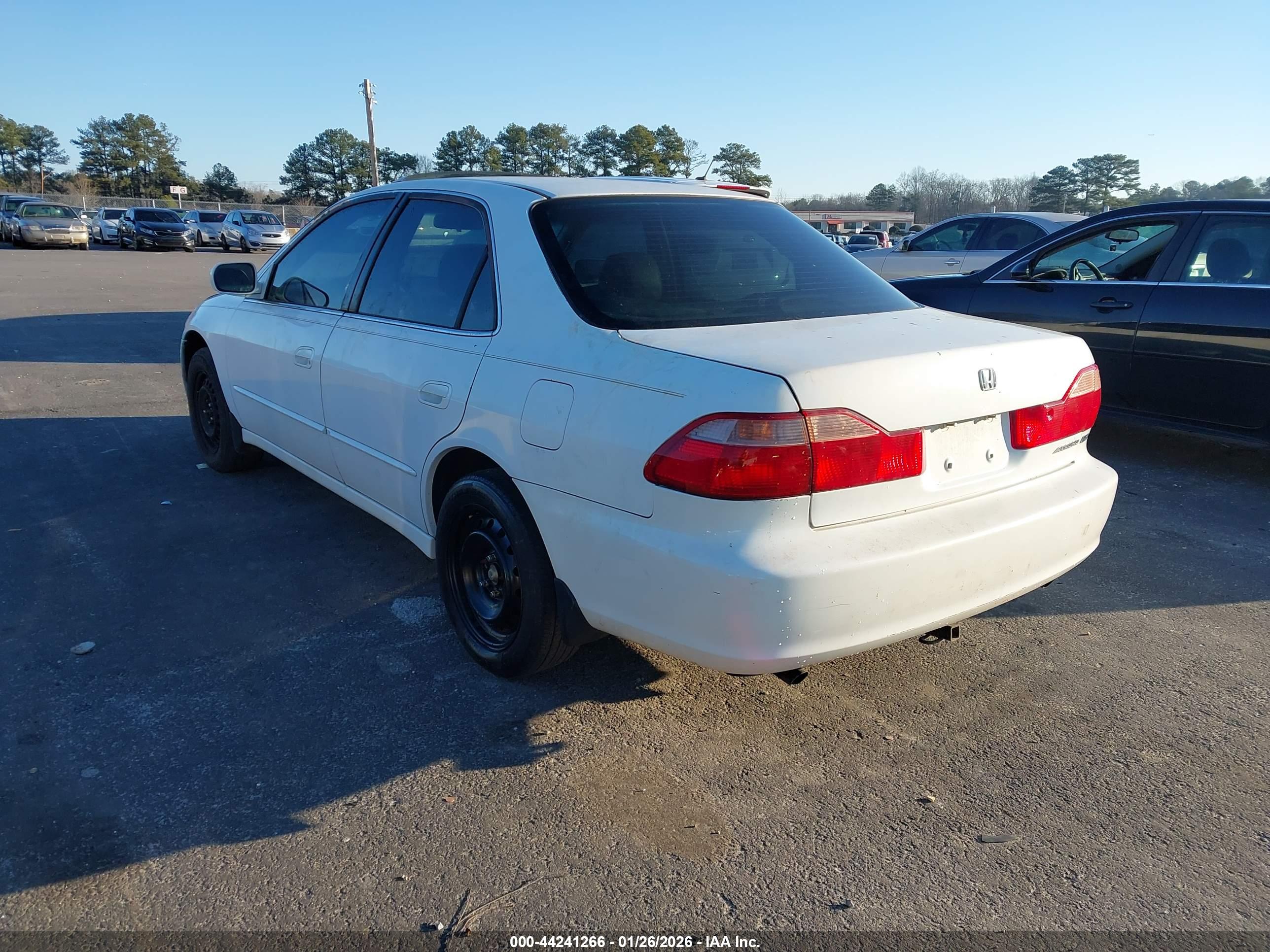 HONDA ACCORD image 3