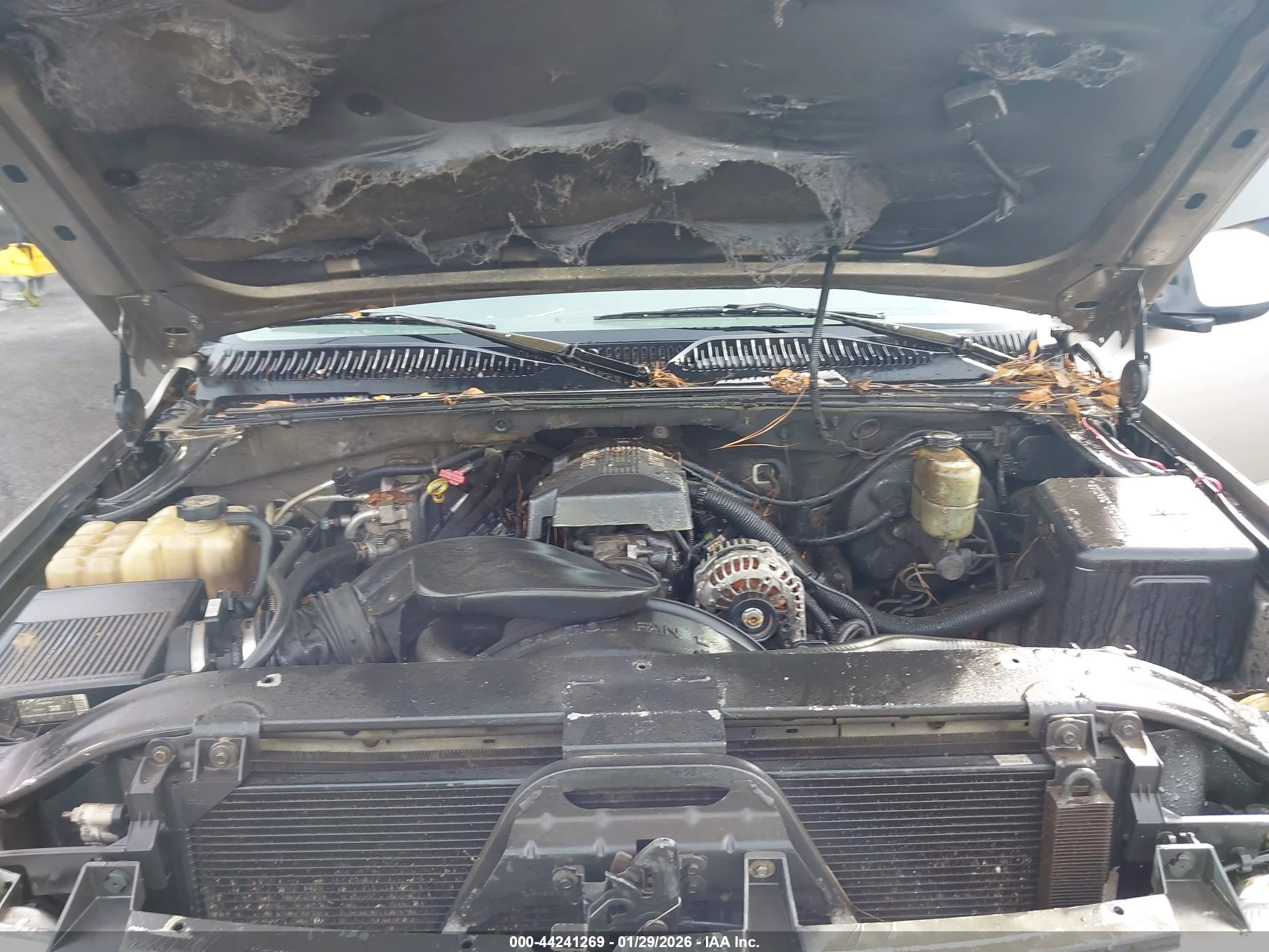 CHEVROLET SUBURBAN image 10