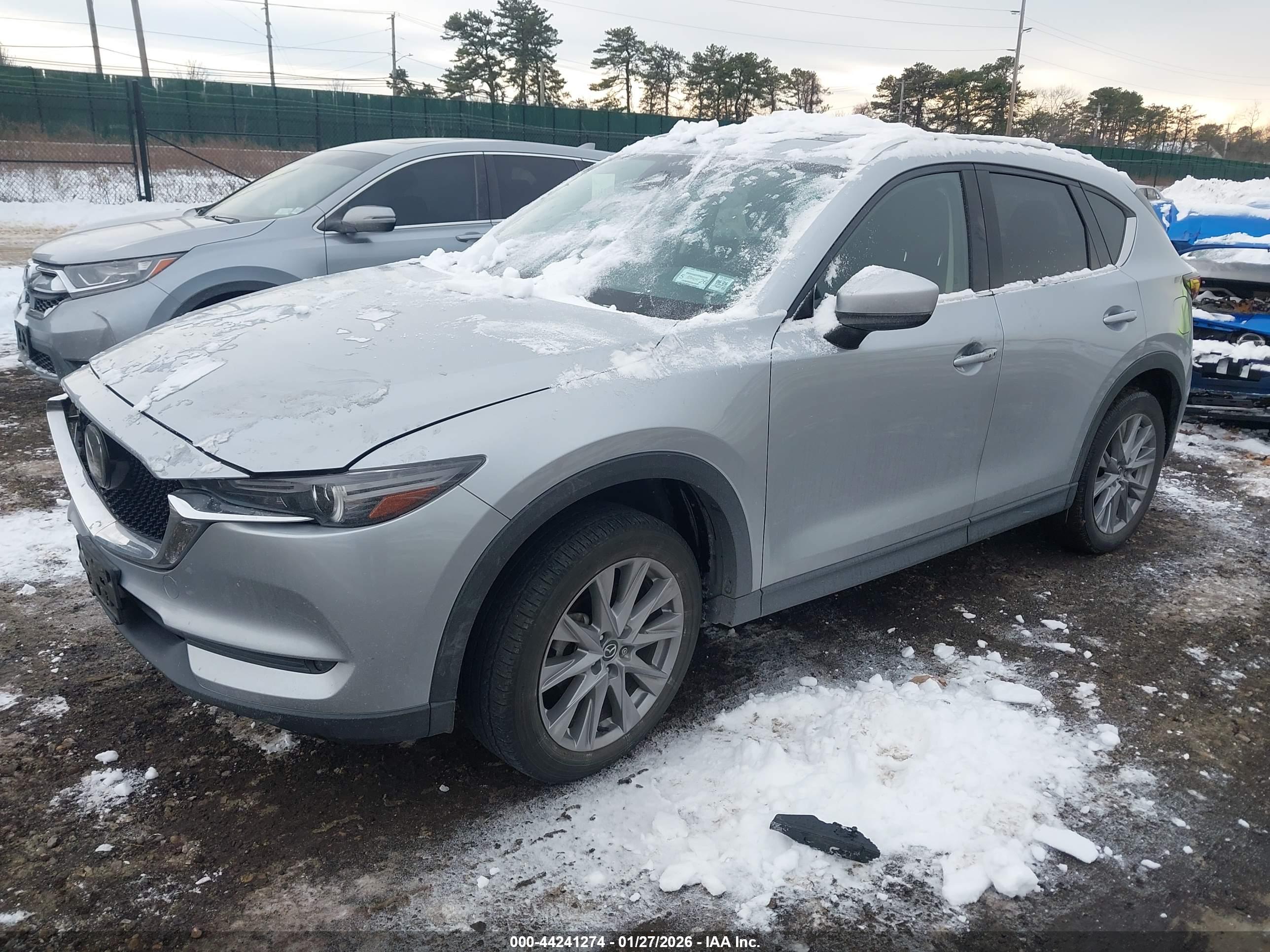 MAZDA CX-5 image 2